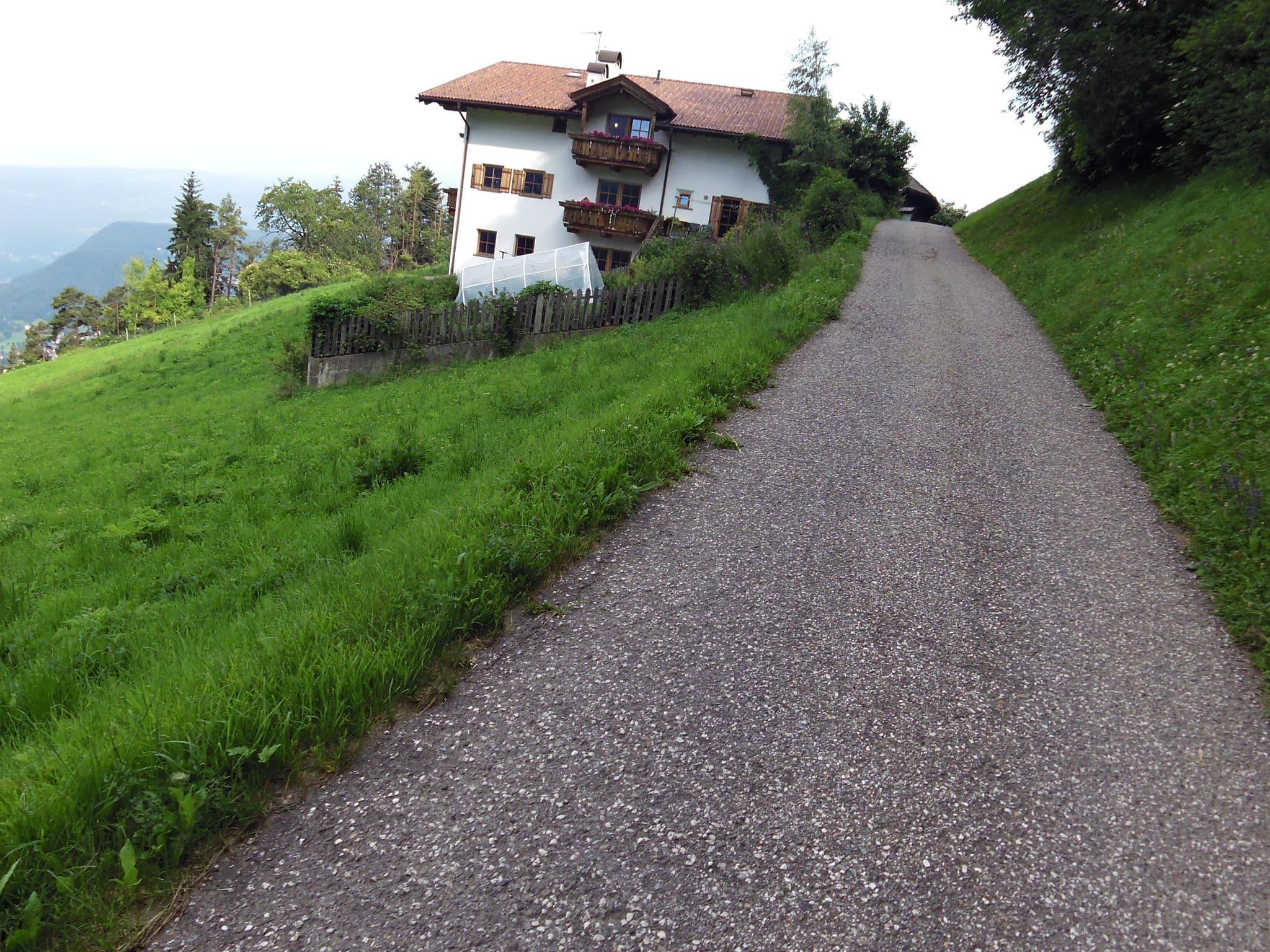 Street view near Grunser, Siusi