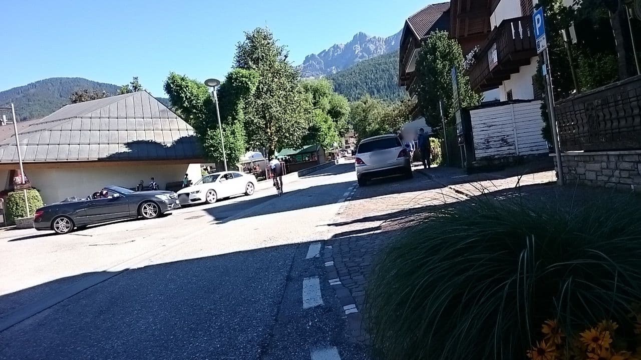 Street view near Hotel Olaga, Valdaora di Mezzo — © voschix (CC BY-SA · Mapillary)