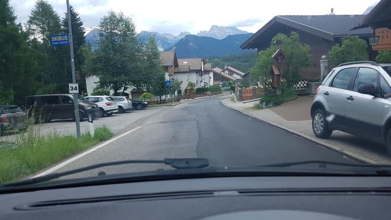 Street view near Hotel Fontanella, La Valle - Wengen
