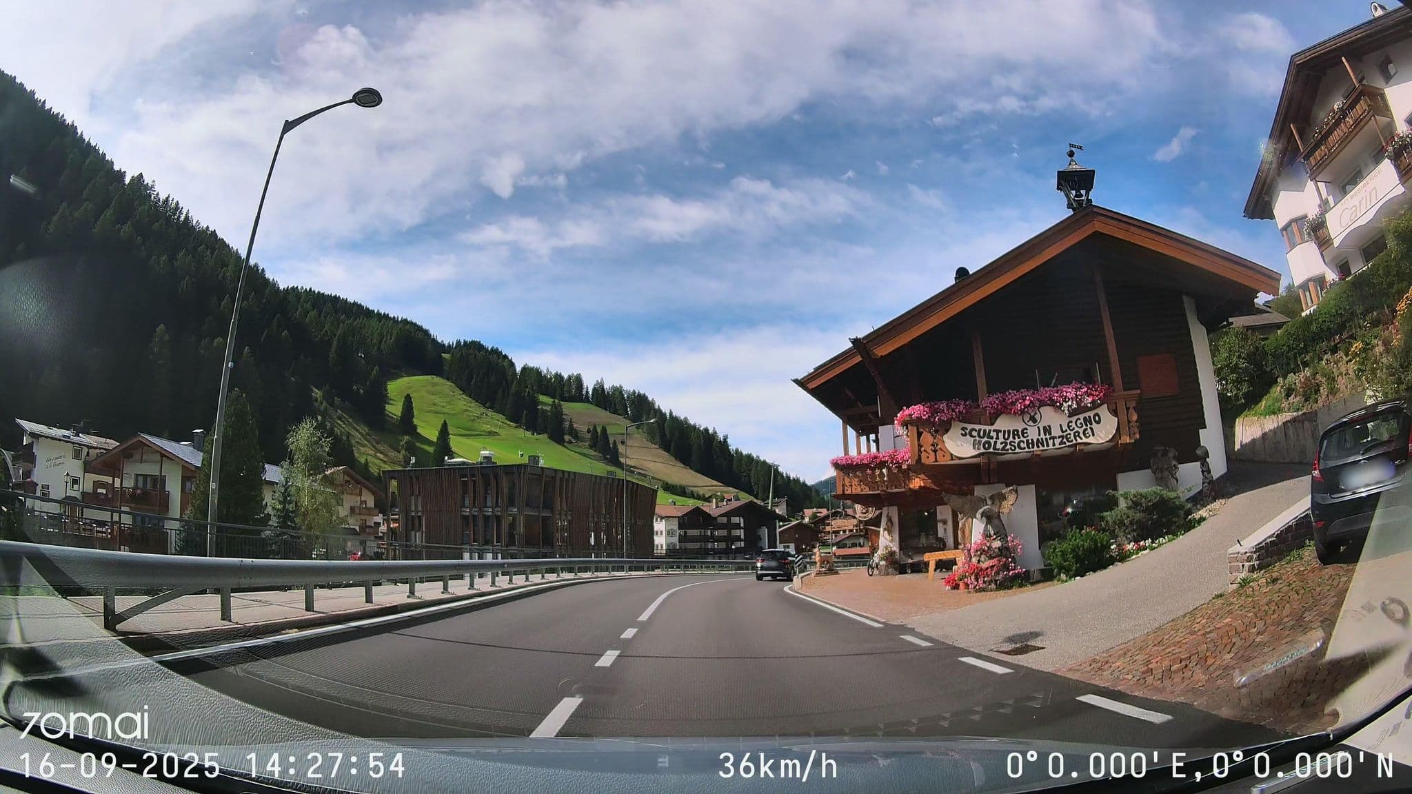 Street view near Residence Carin, Selva