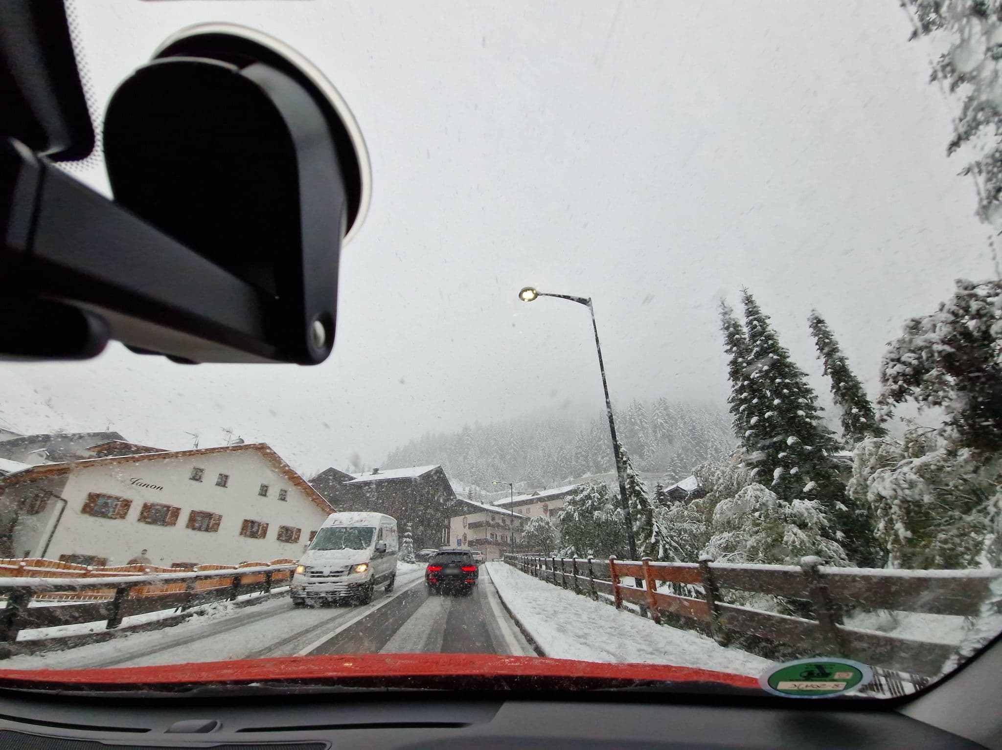 Street view near Apartments Janon, Selva