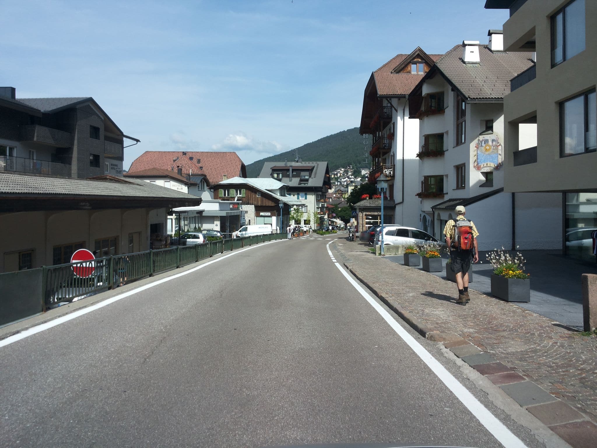 Street view near Dolomiti Madonna, Ortisei — © musuruan (CC BY-SA · Mapillary)