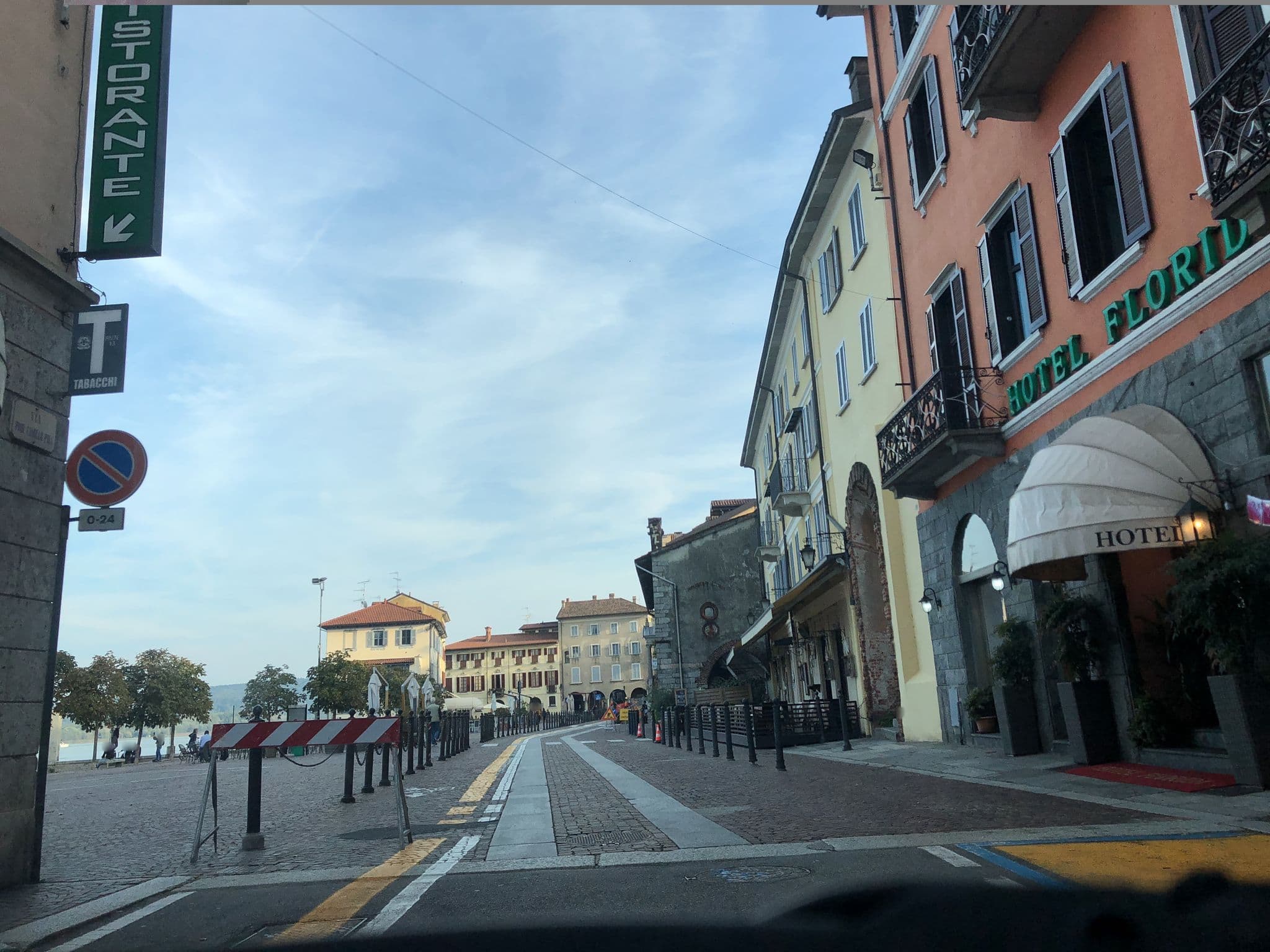 Street view near Florida, Arona — © tars4815 (CC BY-SA · Mapillary)