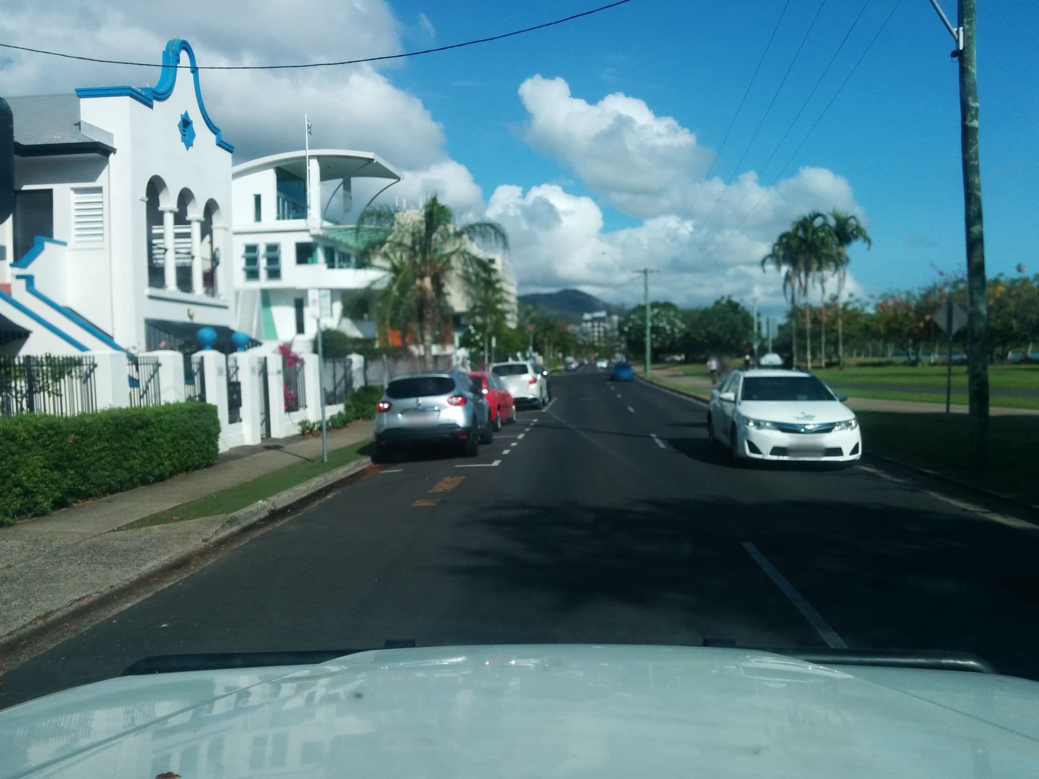 Street view near Floriana Villas, Cairns North — © orbac (CC BY-SA · Mapillary)