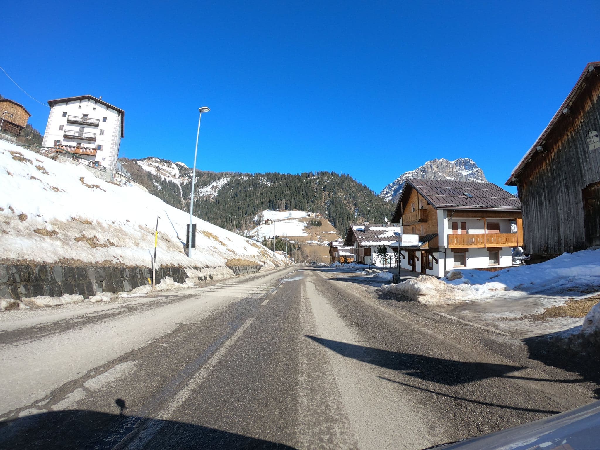 Street view near Cesa da Riz, Livinallongo del Col di Lana