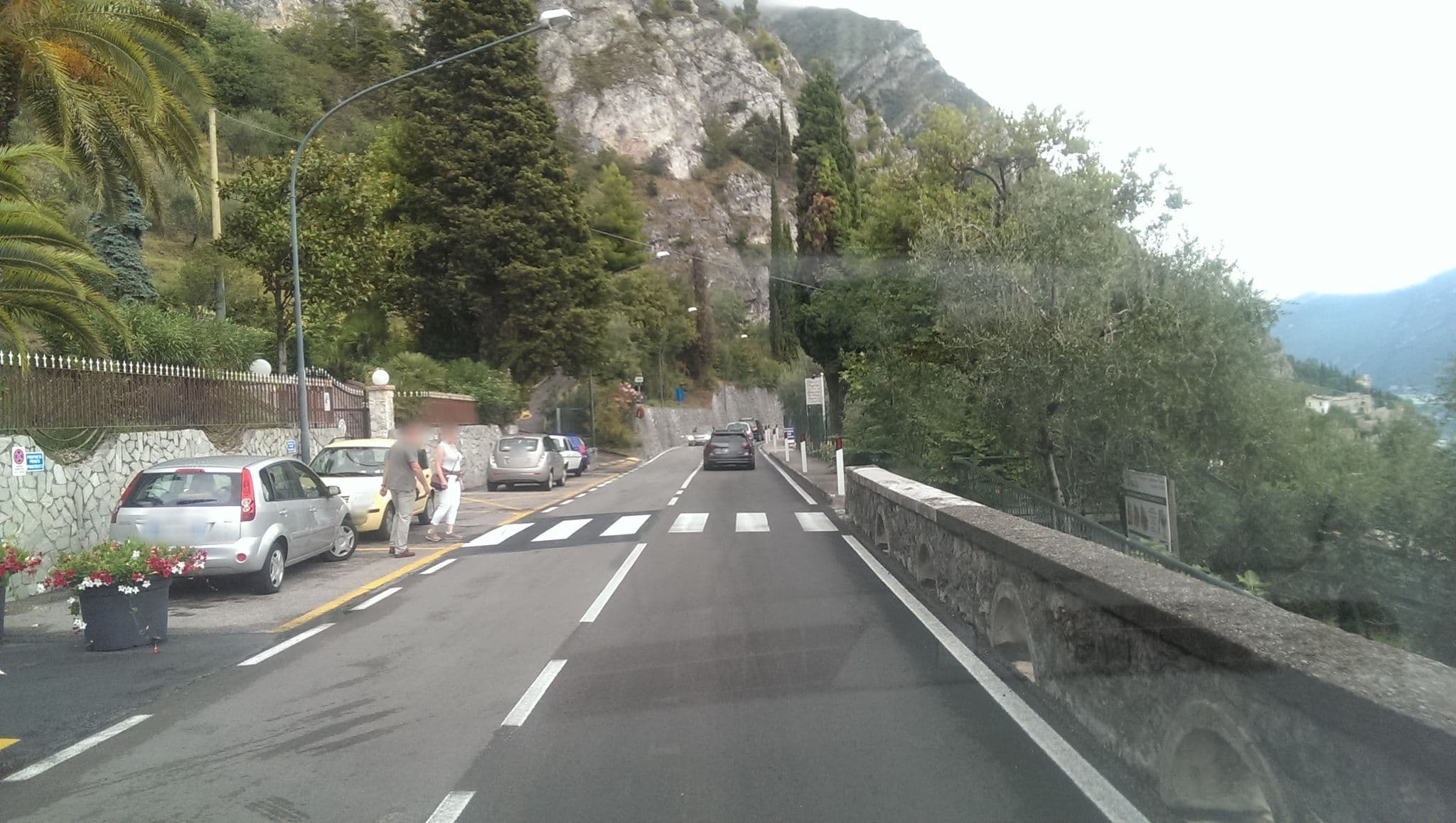 Street view near Relax Hotel Villa Gardenia & Villa Oleandra, Limone sul Garda — © bufonto (CC BY-SA · Mapillary)