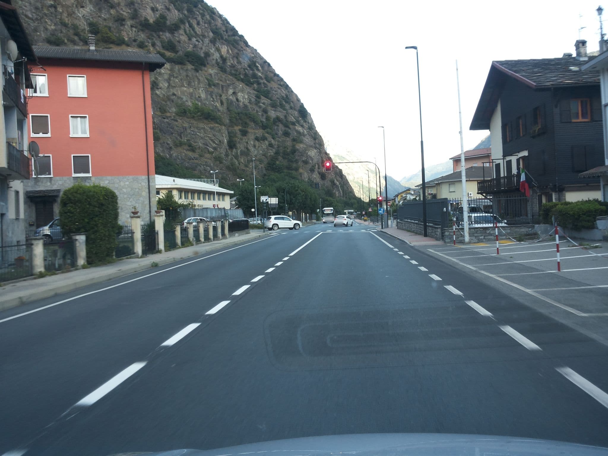 Street view near Hotel-Ristorante Evancon, Verres — © musuruan (CC BY-SA · Mapillary)