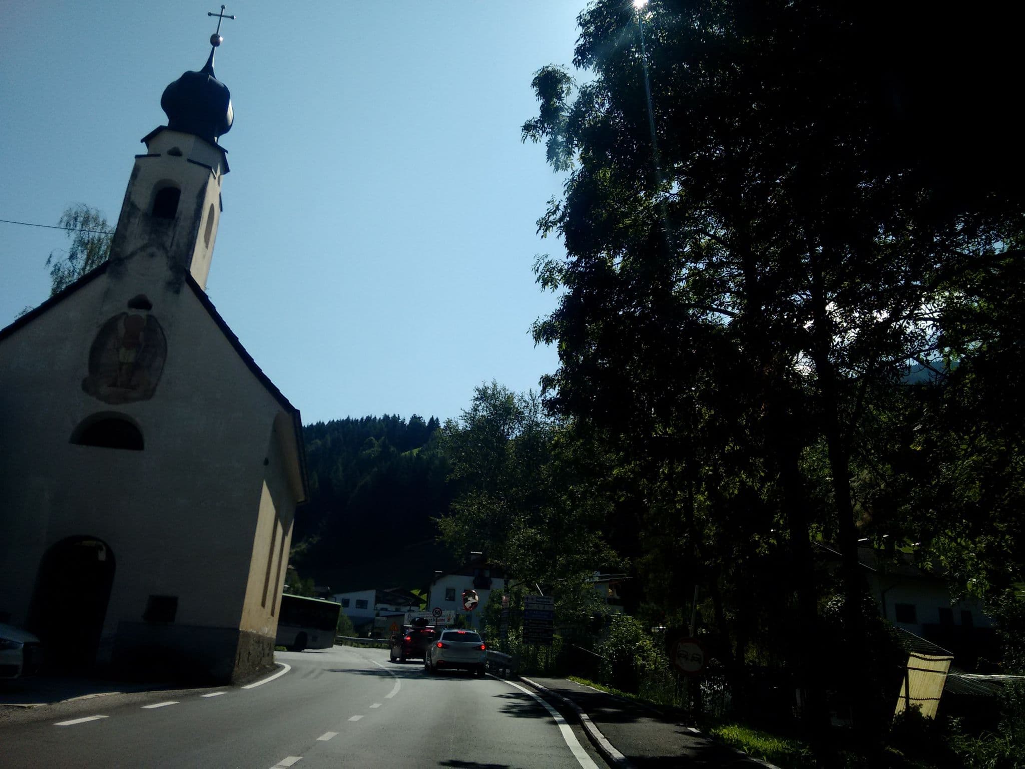 Street view near Gasthof Lamm, Funes - Villnoess — © hakuchi (CC BY-SA · Mapillary)