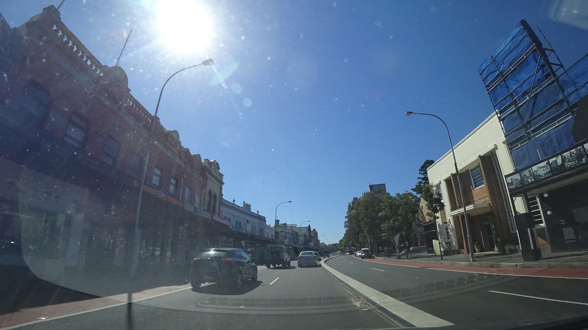 Street view near Mrs Banks Hotel, Paddington — © aharvey (CC BY-SA · Mapillary)