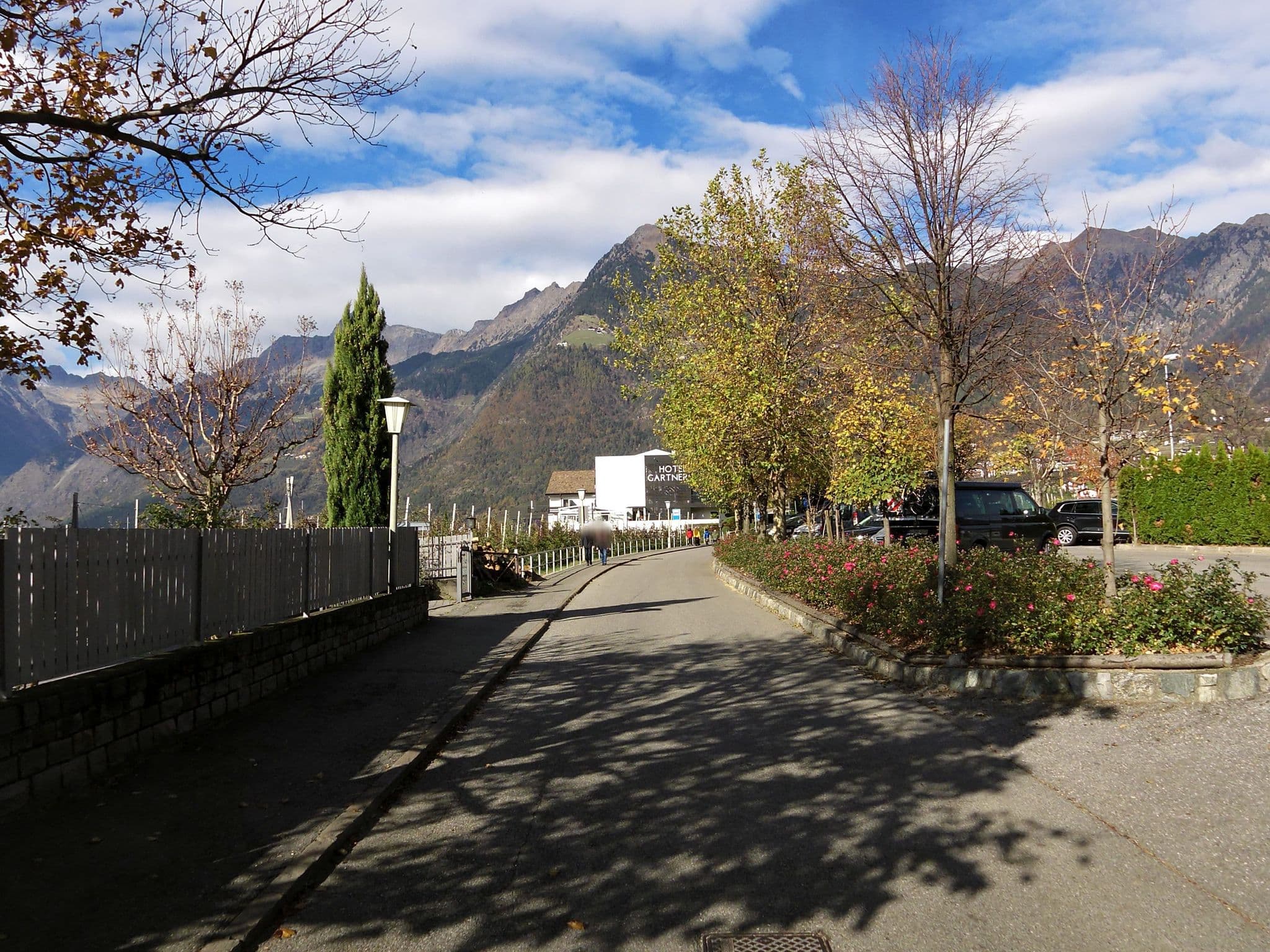 Street view near Walburg - Zimmer + FeWo, Tirolo — © czmrtn (CC BY-SA · Mapillary)