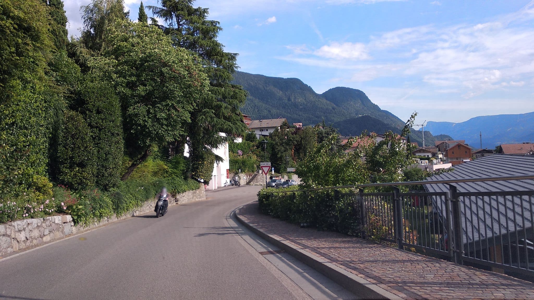 Street view near Prairerhof, Scena