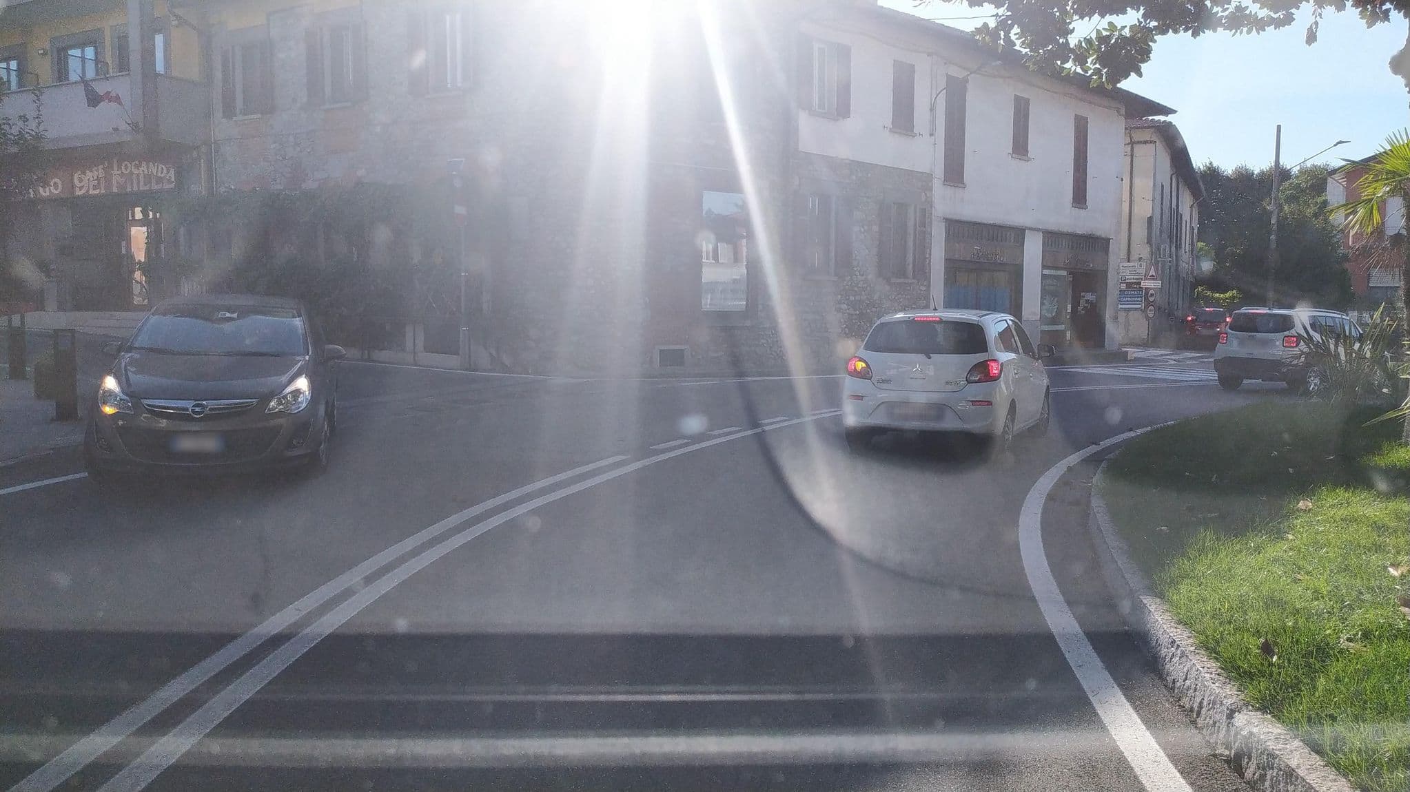Street view near La Locanda dei Mille, Cadrezzate — © cicooz (CC BY-SA · Mapillary)