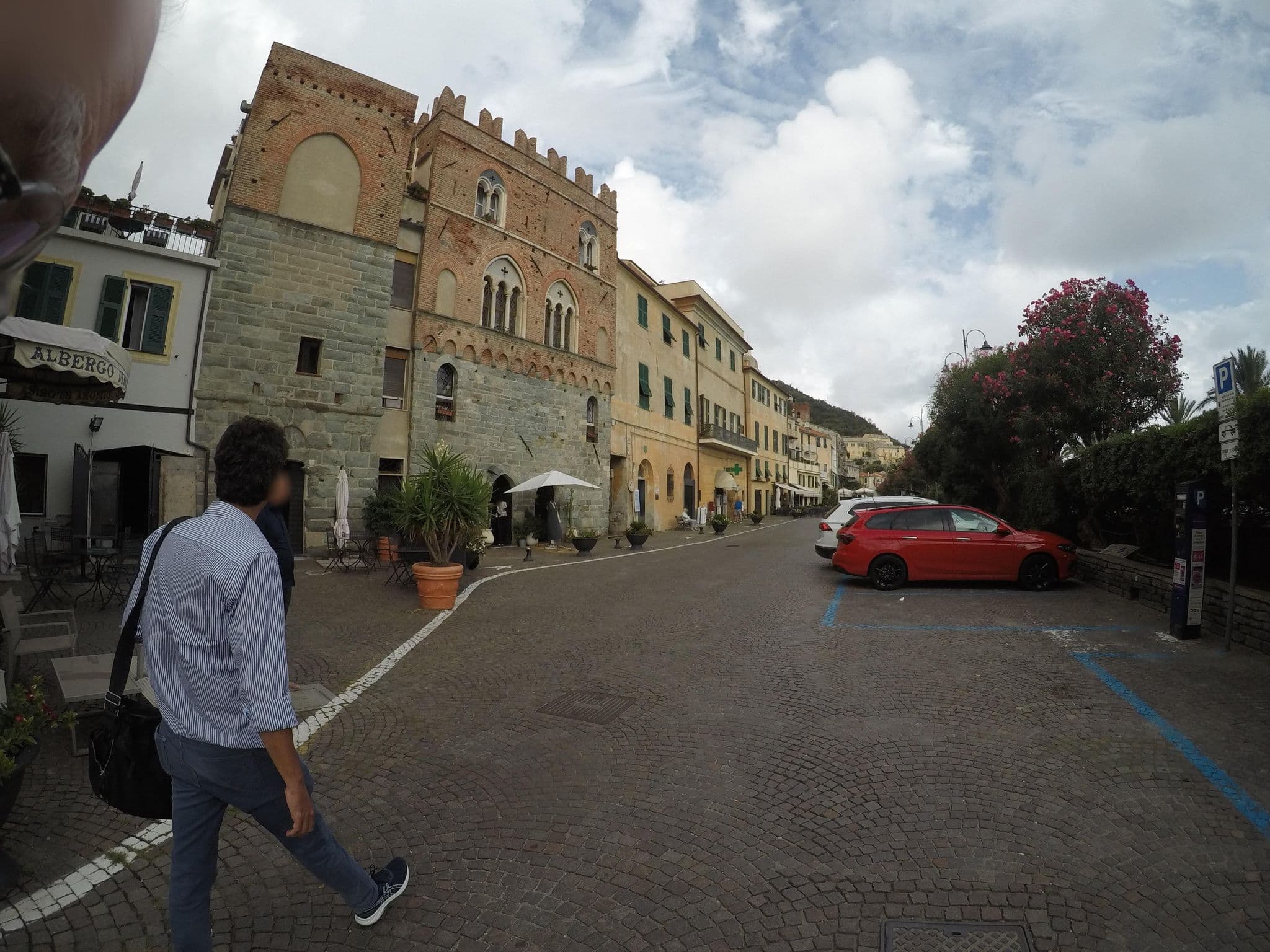 Street view near Casa Pagliano, Noli — © cxc (CC BY-SA · Mapillary)