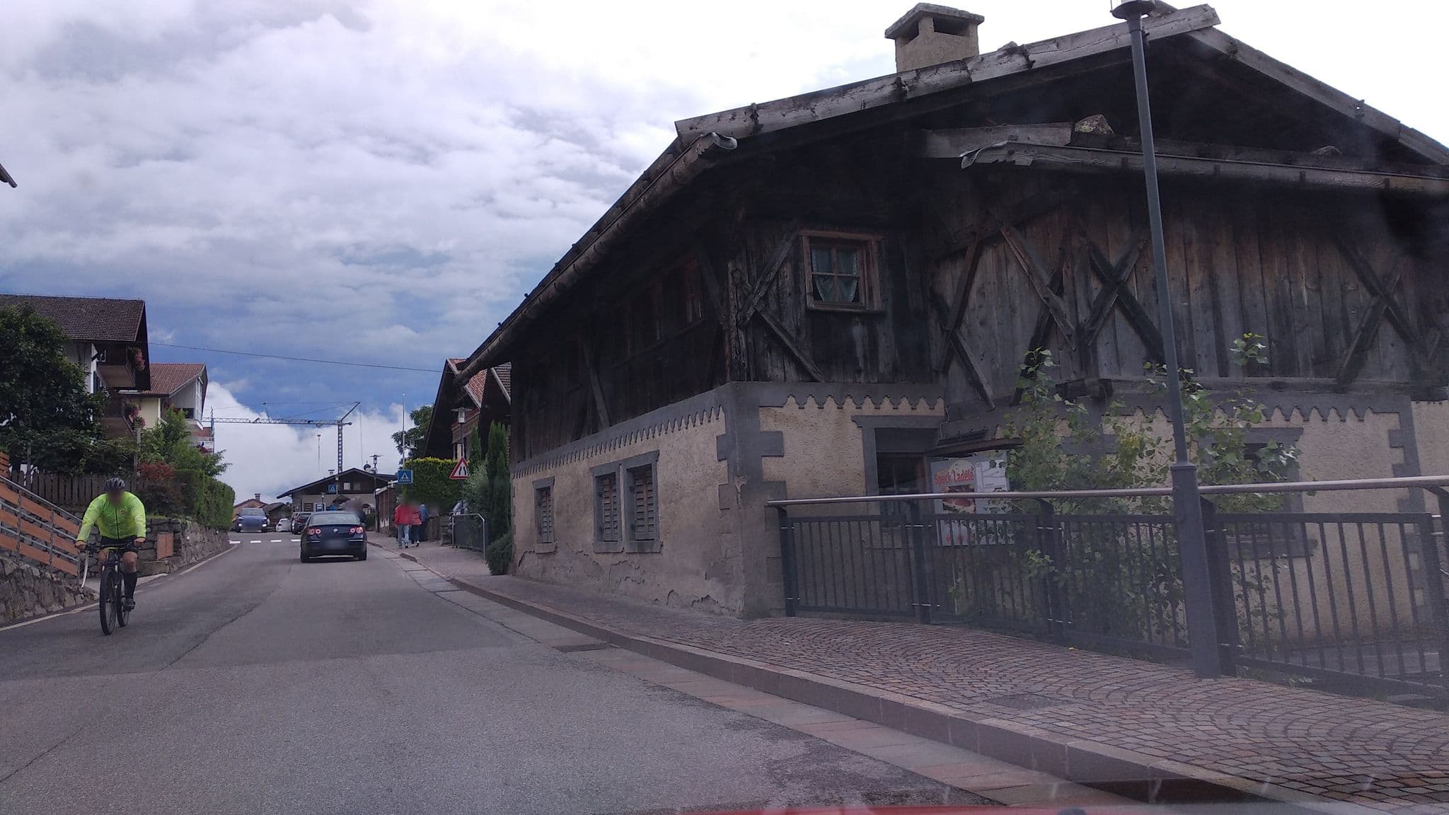 Street view near Maritschhof, Scena