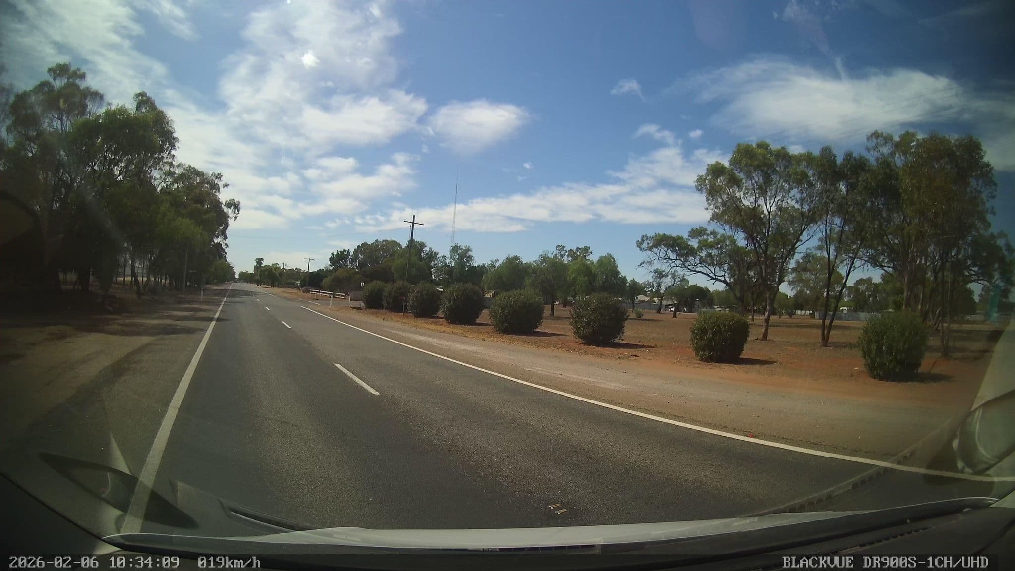 Street view near Commercial Hotel Freecamp, Leeton — © bob3bob3 (CC BY-SA · Mapillary)