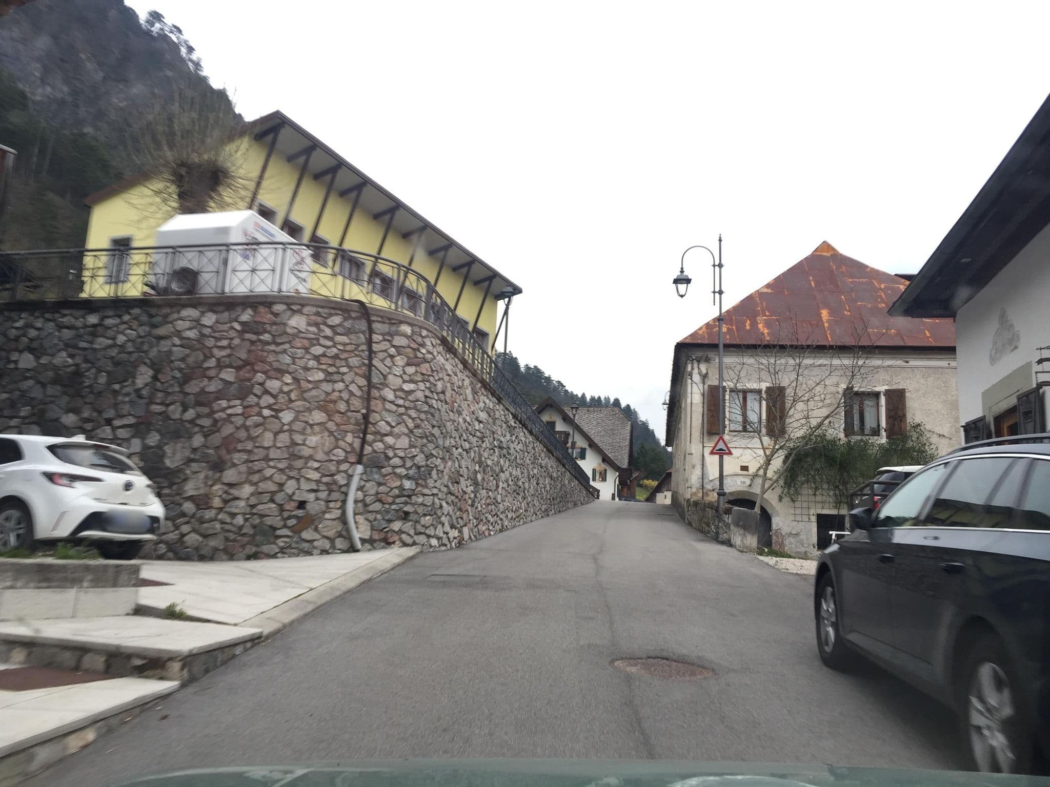 Street view near Casa Oberrichter, Pontebba — © igorzo (CC BY-SA · Mapillary)