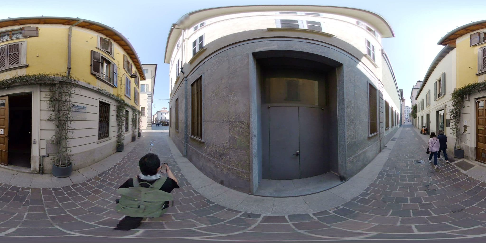 Street view near La Residenza Diaz, Como — © mapconcierge (CC BY-SA · Mapillary)