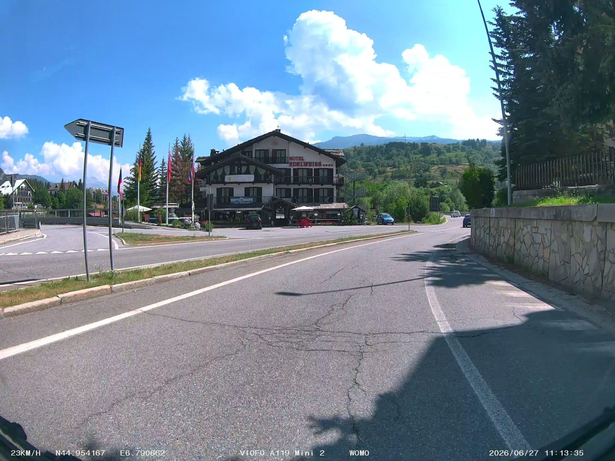 Street view near Edelweiss, Oulx — © soulcover (CC BY-SA · Mapillary)
