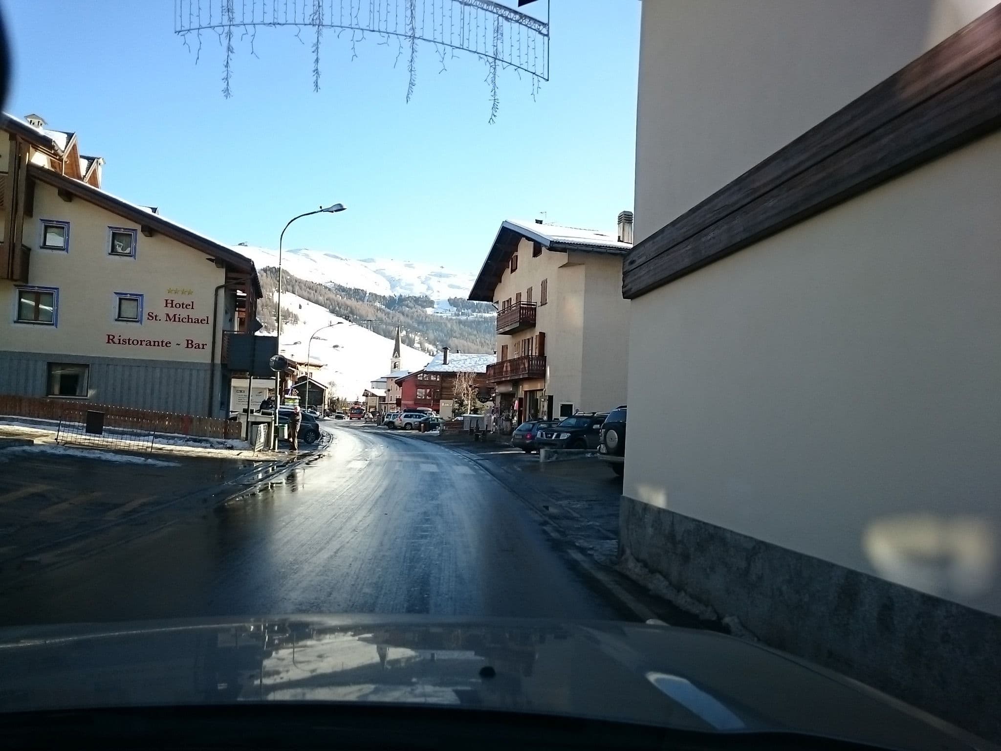 Street view near Caravasc, Livigno