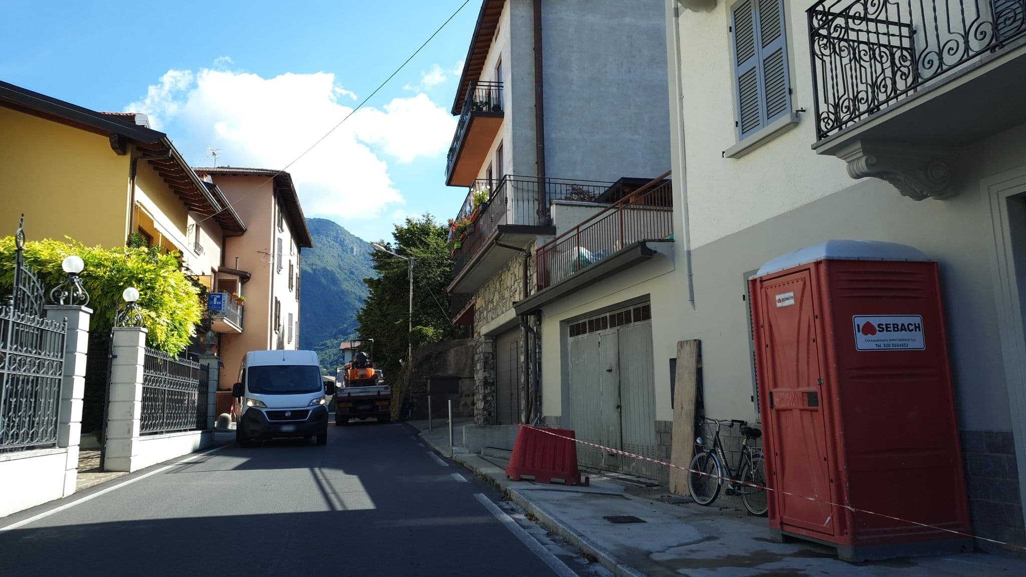Street view near Hotel Helvetia, Lezzeno — © jopparn (CC BY-SA · Mapillary)