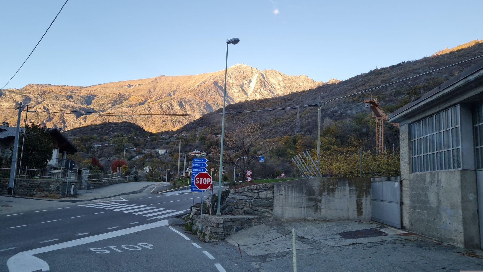 Street view near Hotel Castello, Saint-Vincent — © laniuscollurio (CC BY-SA · Mapillary)