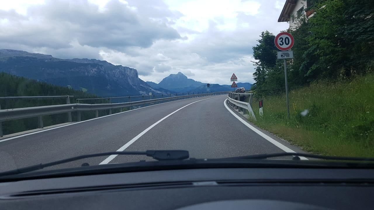 Street view near Ciasa Planat residence , La Valle - Wengen