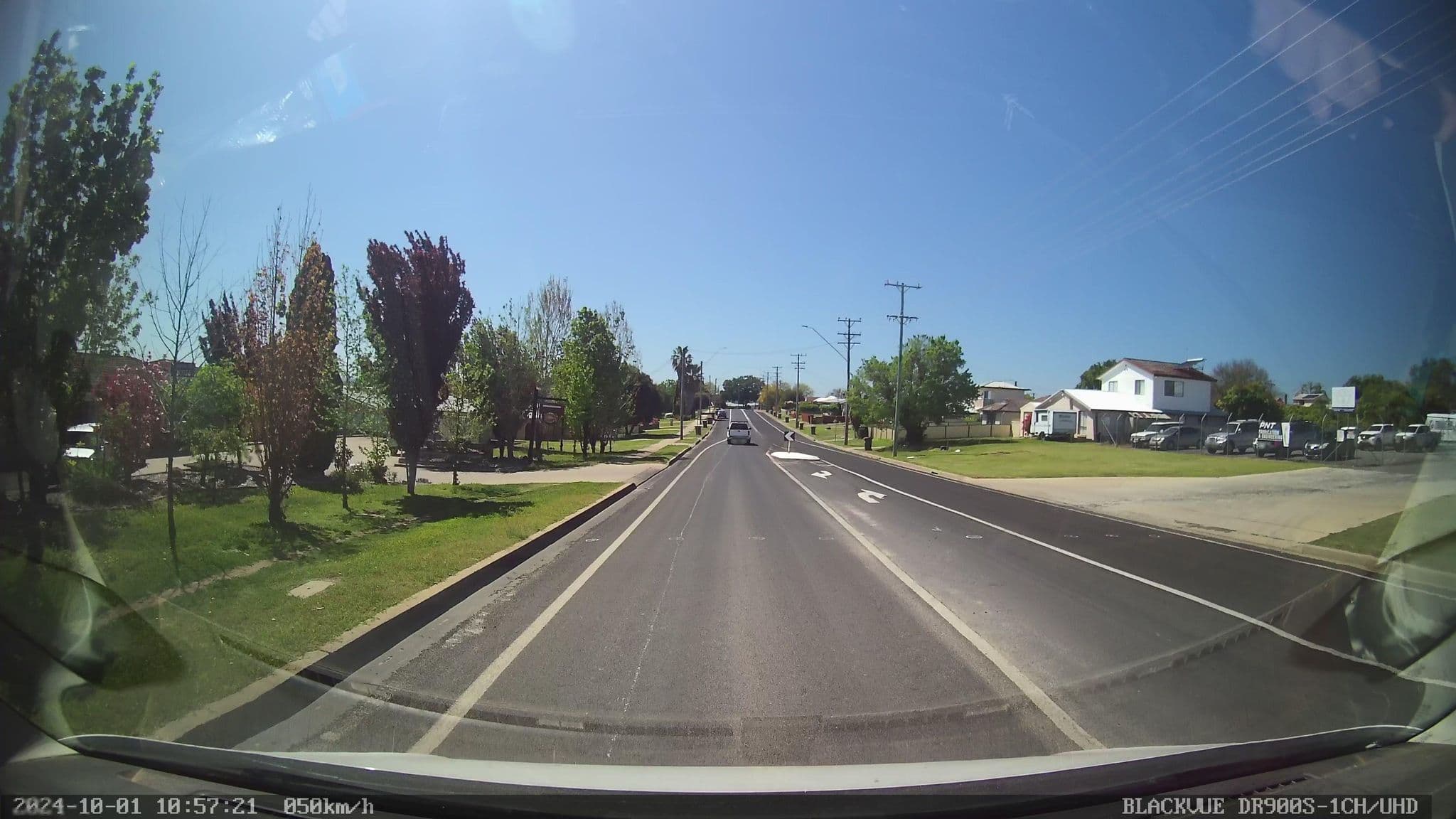 Street view near Top of the Town, Inverell — © bob3bob3 (CC BY-SA · Mapillary)