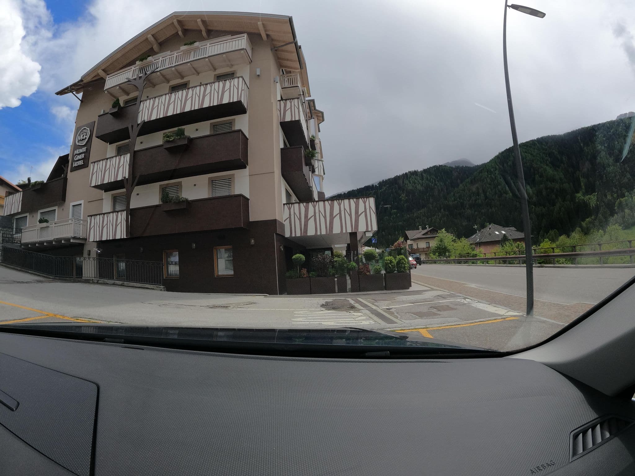 Street view near Hotel Val di Sole, Dimaro — © borovac (CC BY-SA · Mapillary)