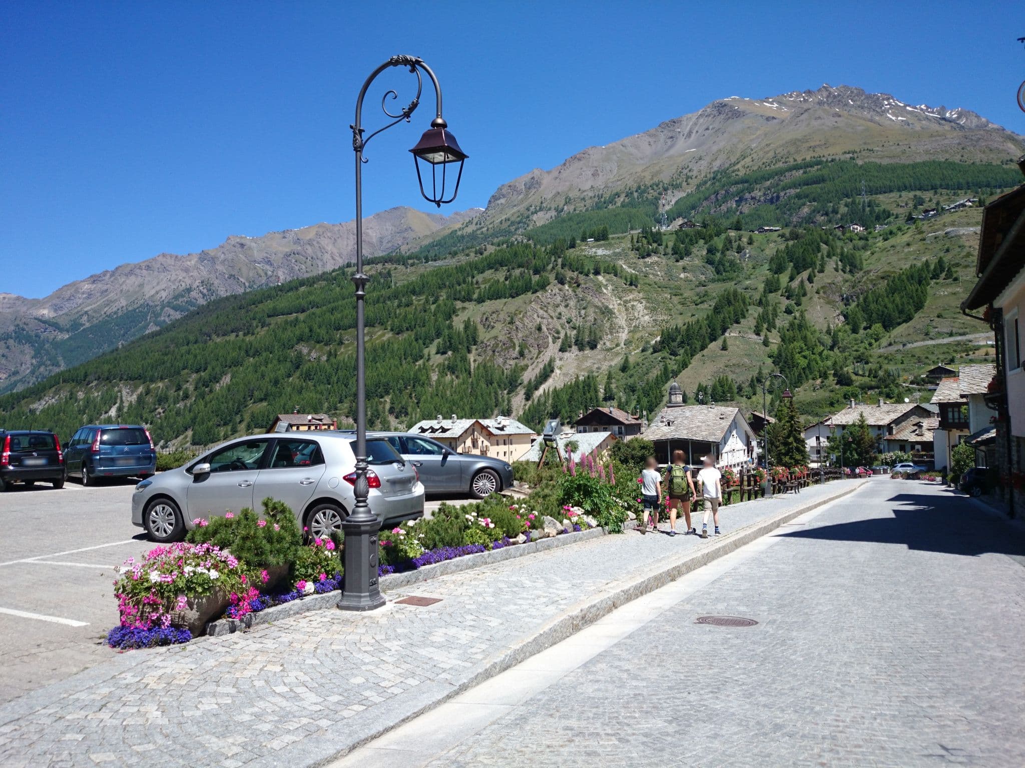 Street view near Hotel Residence Mont Blanc, Pollein — © peterneubauer (CC BY-SA · Mapillary)