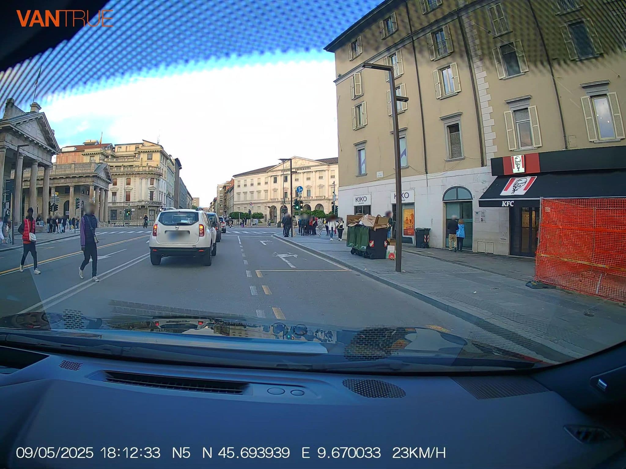 Street view near Porta Nuova Apartaments, Bergamo