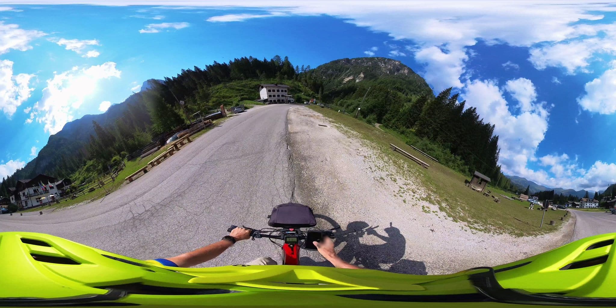Street view near Bar Albergo Buone Arie, Sappada — © borgofum (CC BY-SA · Mapillary)