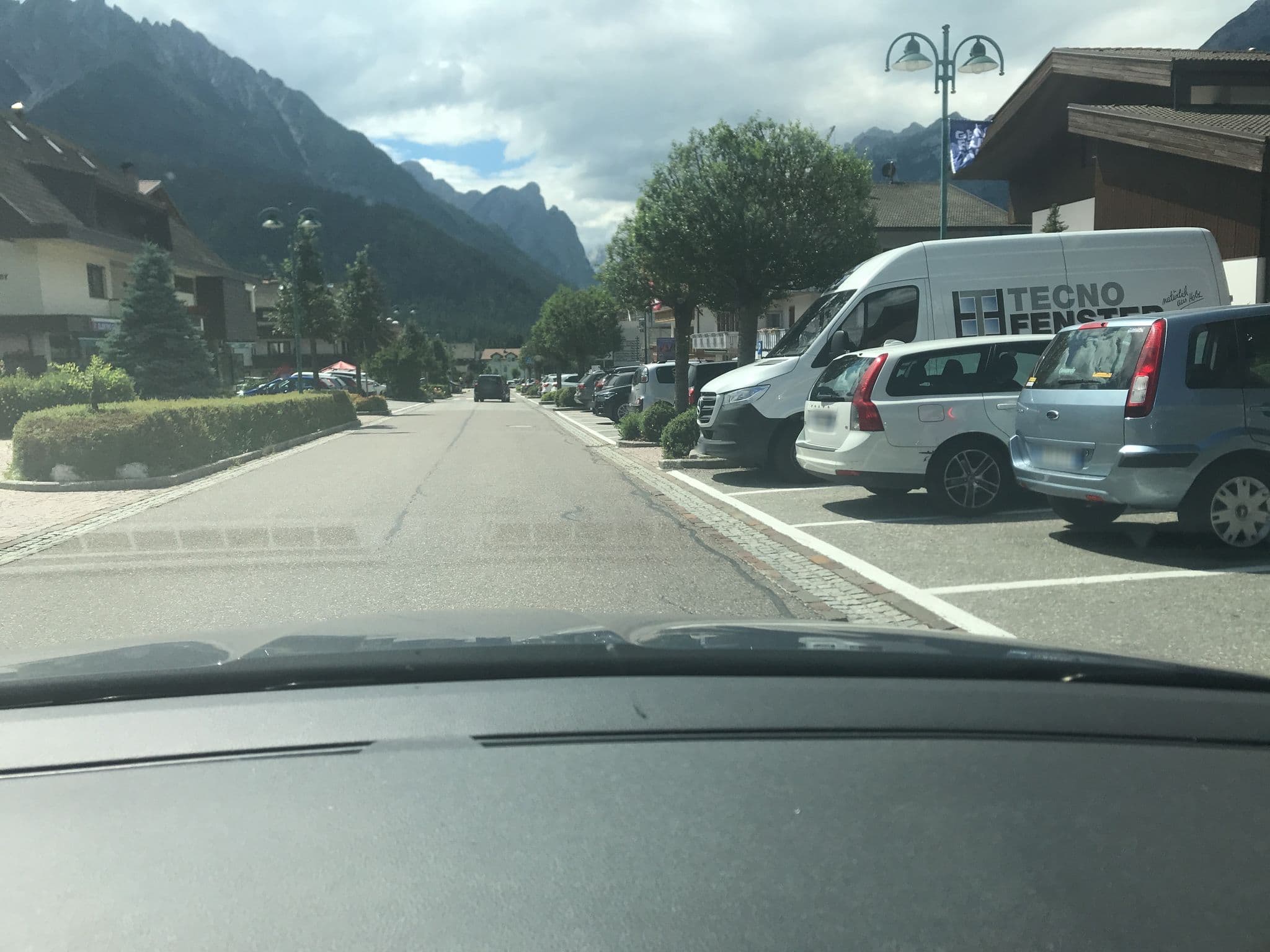 Street view near Hotel Serles, Dobbiaco — © atze777 (CC BY-SA · Mapillary)