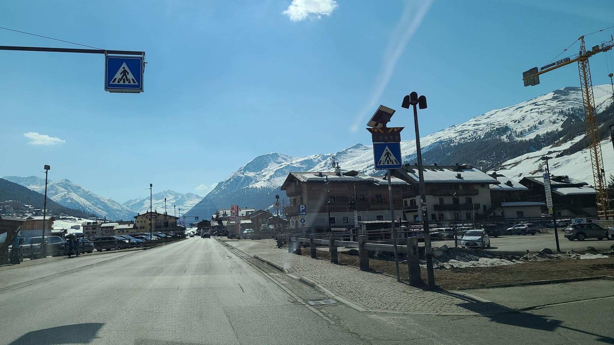 Street view near Baita della Luna, Livigno