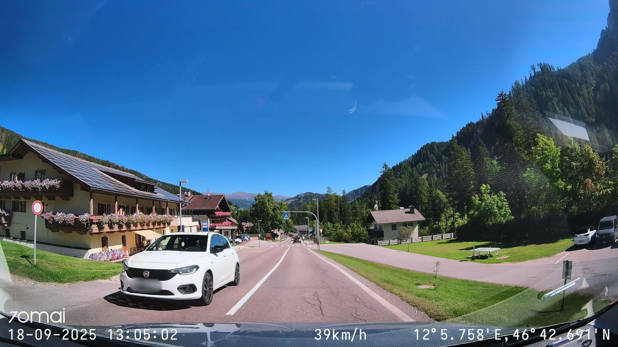 Street view near Hotel Steinerhof, Monguelfo — © doriel (CC BY-SA · Mapillary)