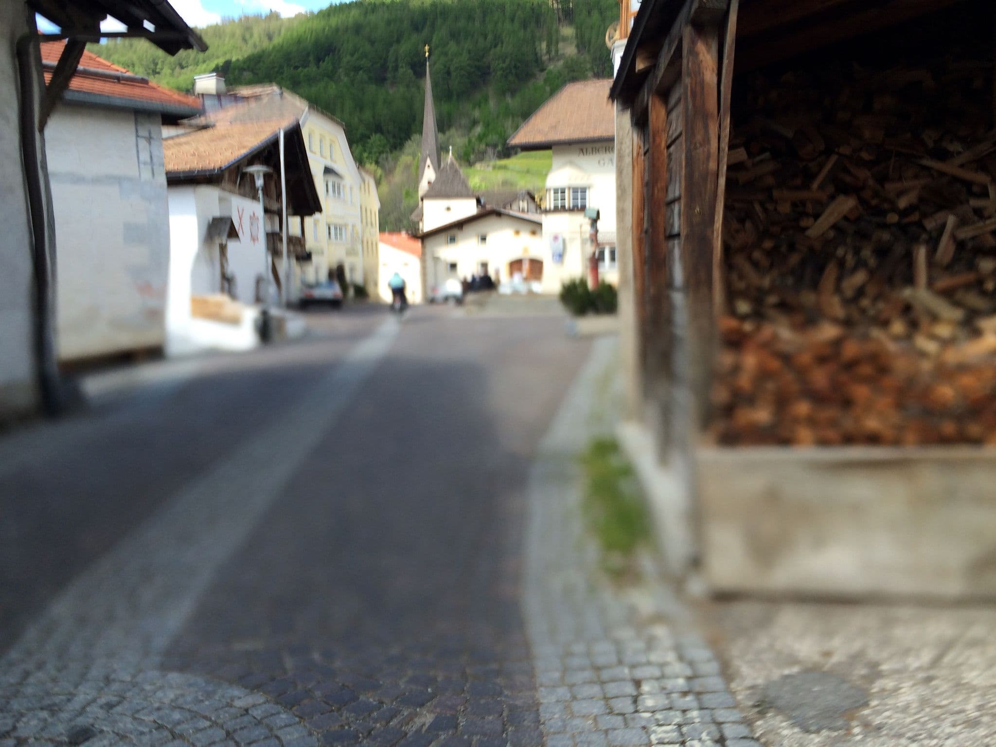 Street view near Ansitz zum Löwen, Malles Venosta