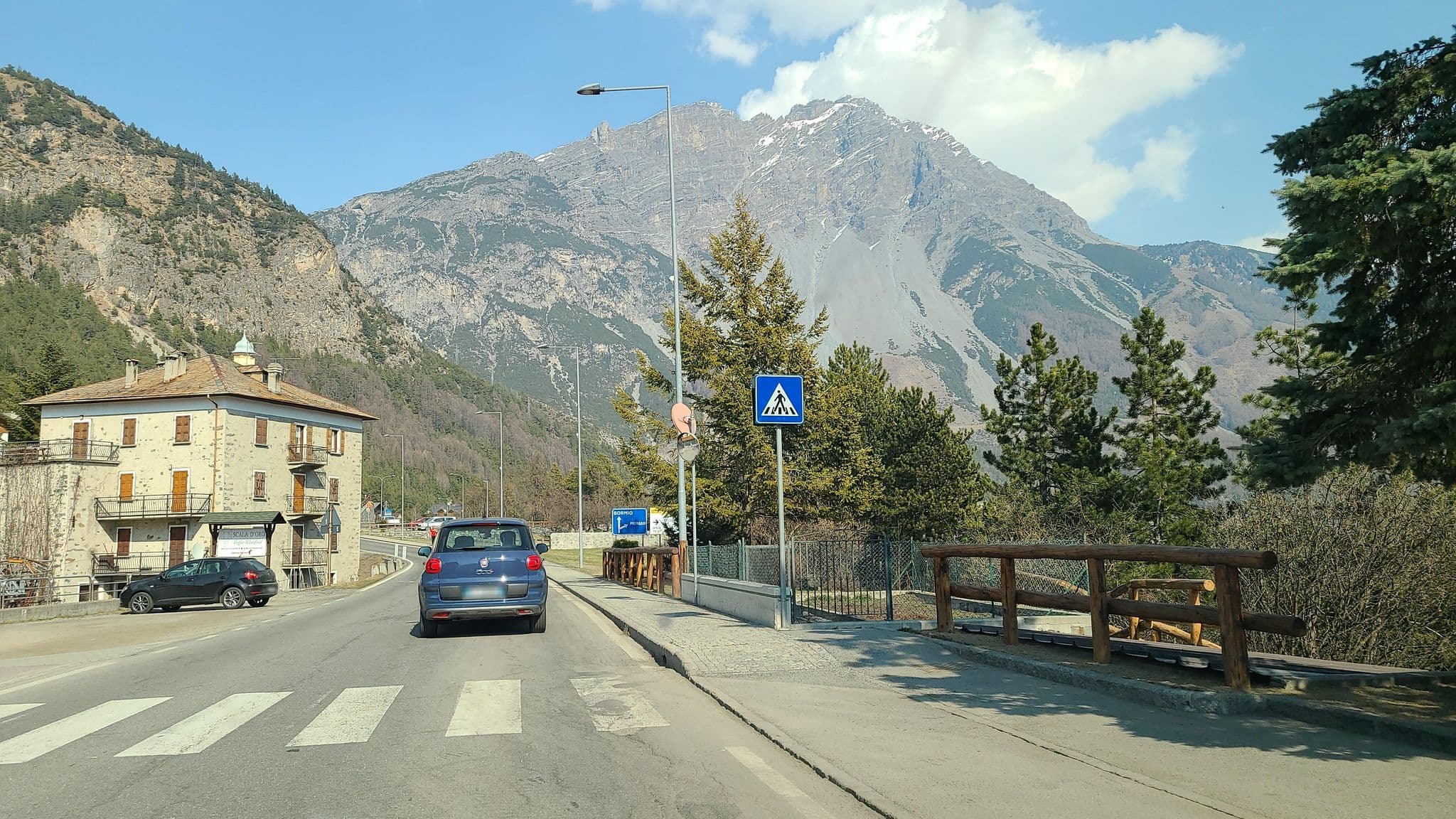 Street view near Al Bait de Mauro e Fausta, Bormio — © chrisbeddow (CC BY-SA · Mapillary)