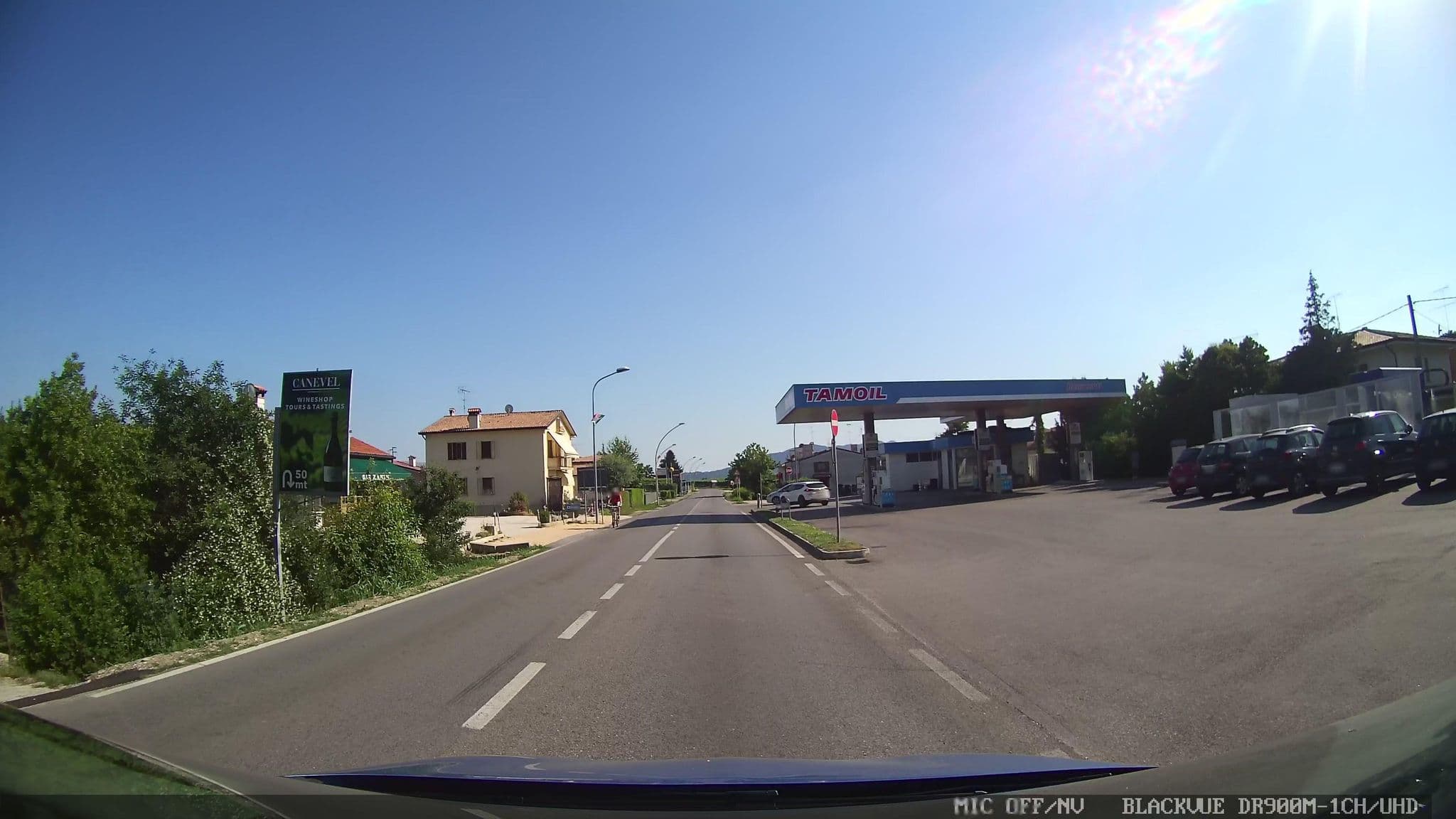 Street view near Azienda, Valdobbiadene — © jrachi (CC BY-SA · Mapillary)