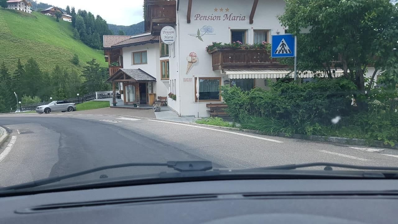 Street view near Pension Maria, La Valle - Wengen — © mik007 (CC BY-SA · Mapillary)