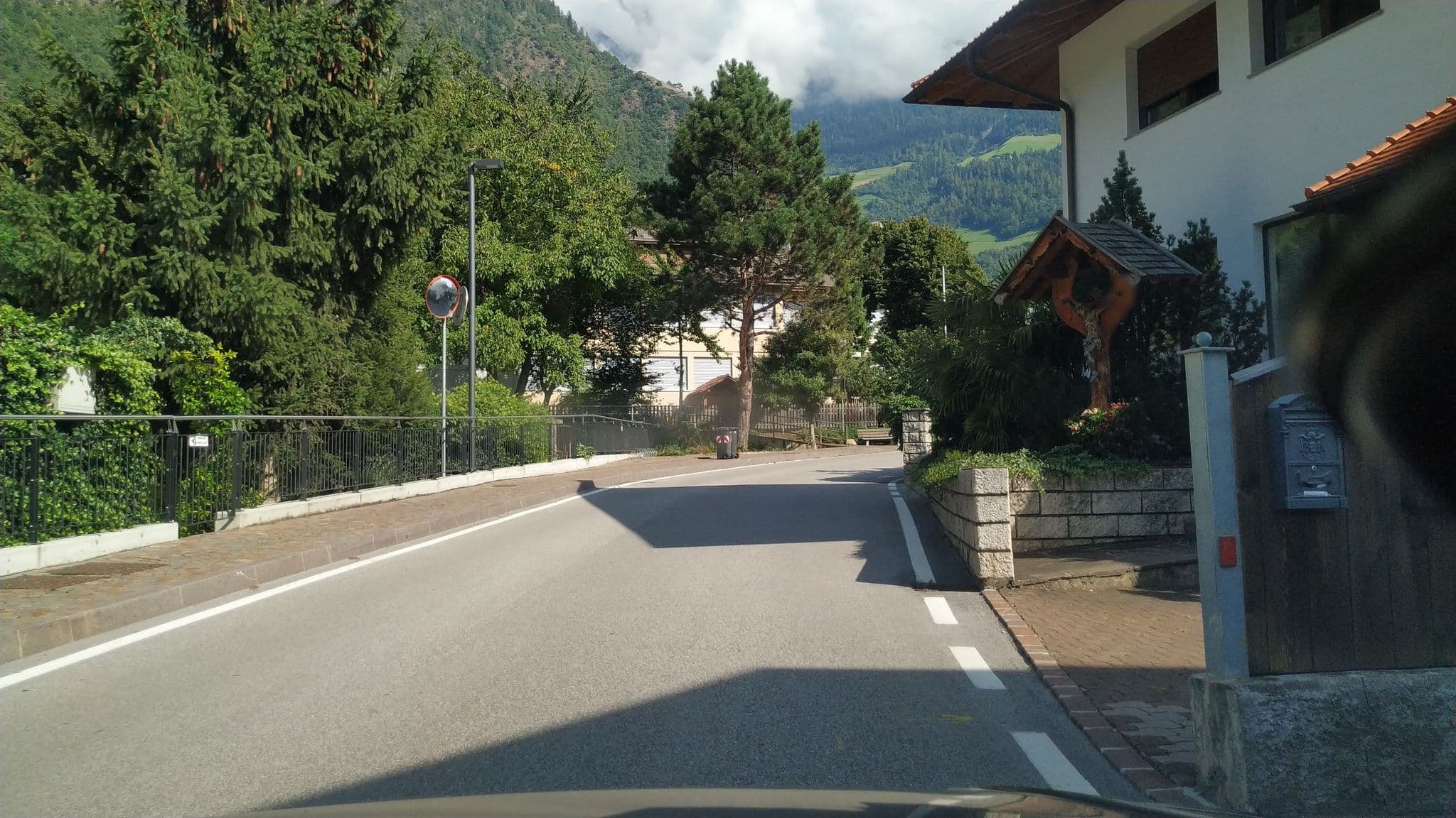 Street view near Gstrein, Rablà — © mikki65 (CC BY-SA · Mapillary)