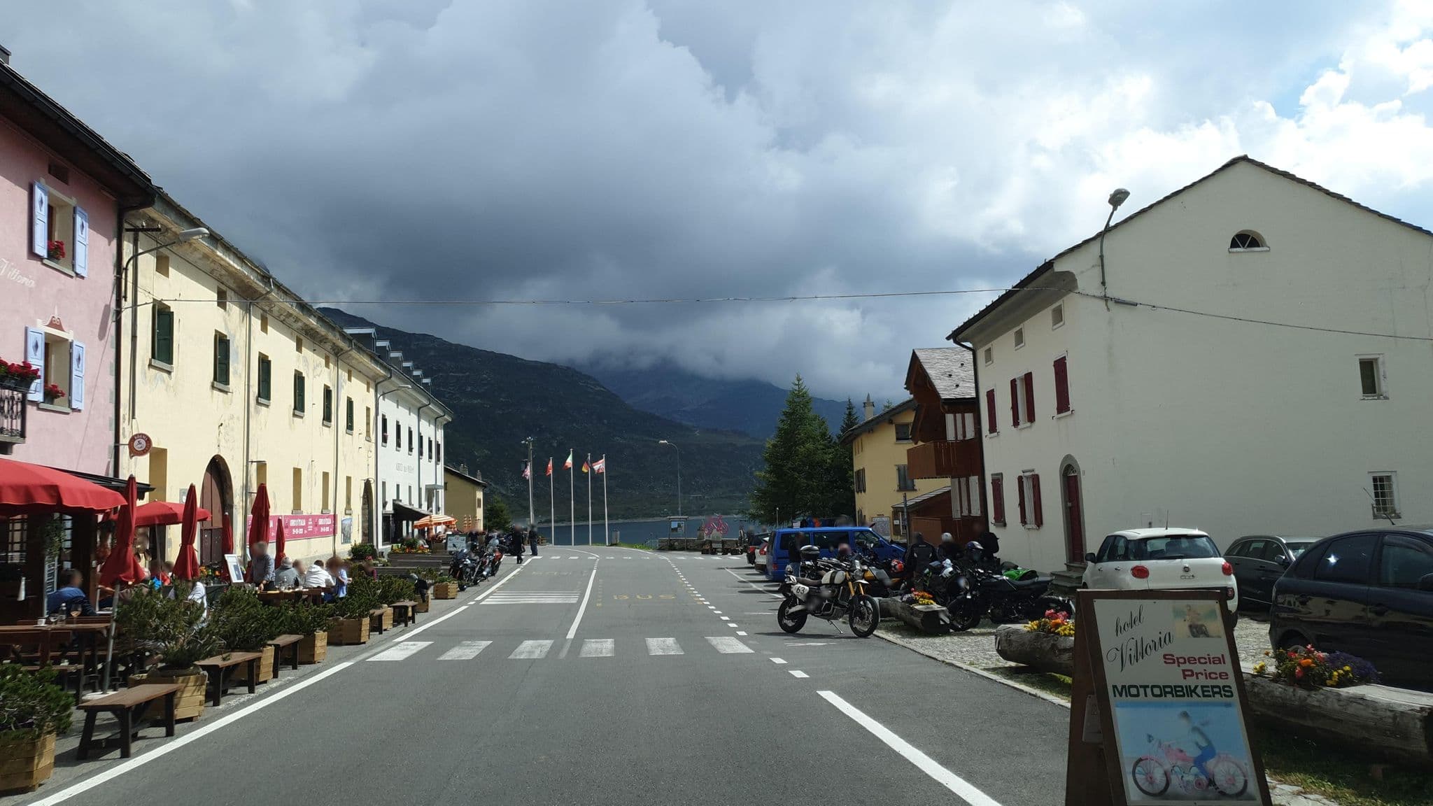 Street view near Albergo Vittoria, Piuro — © jopparn (CC BY-SA · Mapillary)
