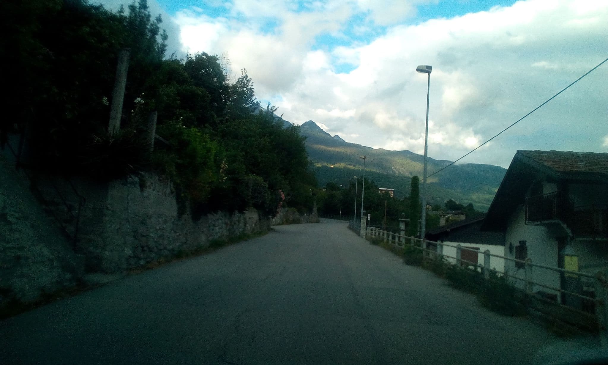 Street view near Hotel Le Verger, Chatillon — © gianmarionavi (CC BY-SA · Mapillary)