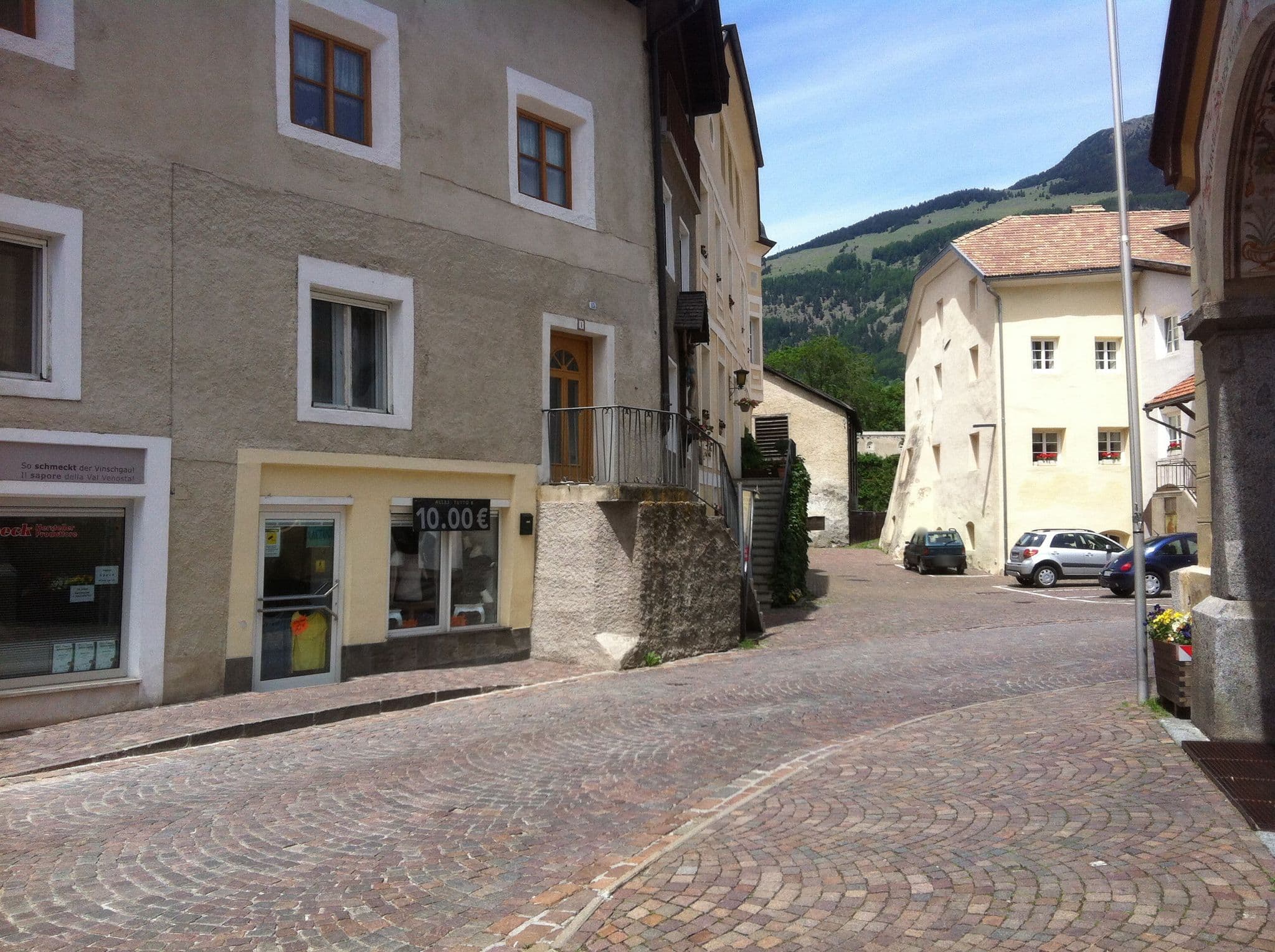 Street view near Gasthof Weisses Kreuz - Albergo Croce Bianca, Malles Venosta