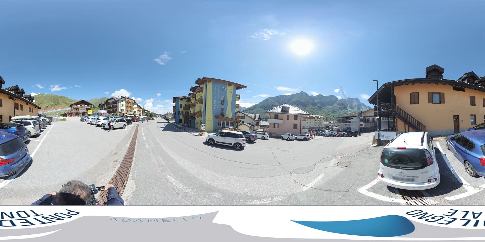 Street view near Alpencolor, Ponte di Legno — © federicodebetto (CC BY-SA · Mapillary)