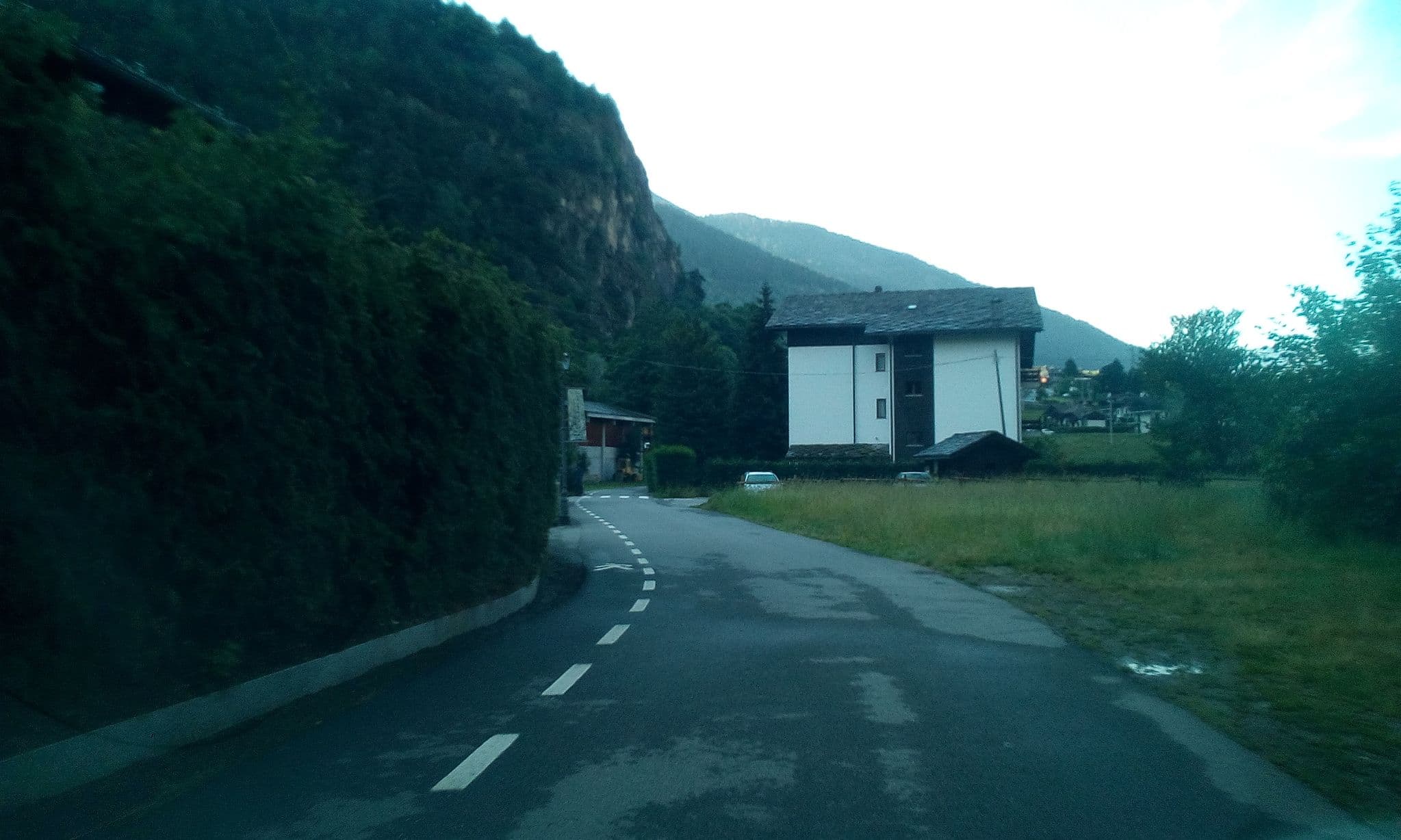 Street view near Family Apartments La Gran Becca, Chatillon — © gianmarionavi (CC BY-SA · Mapillary)