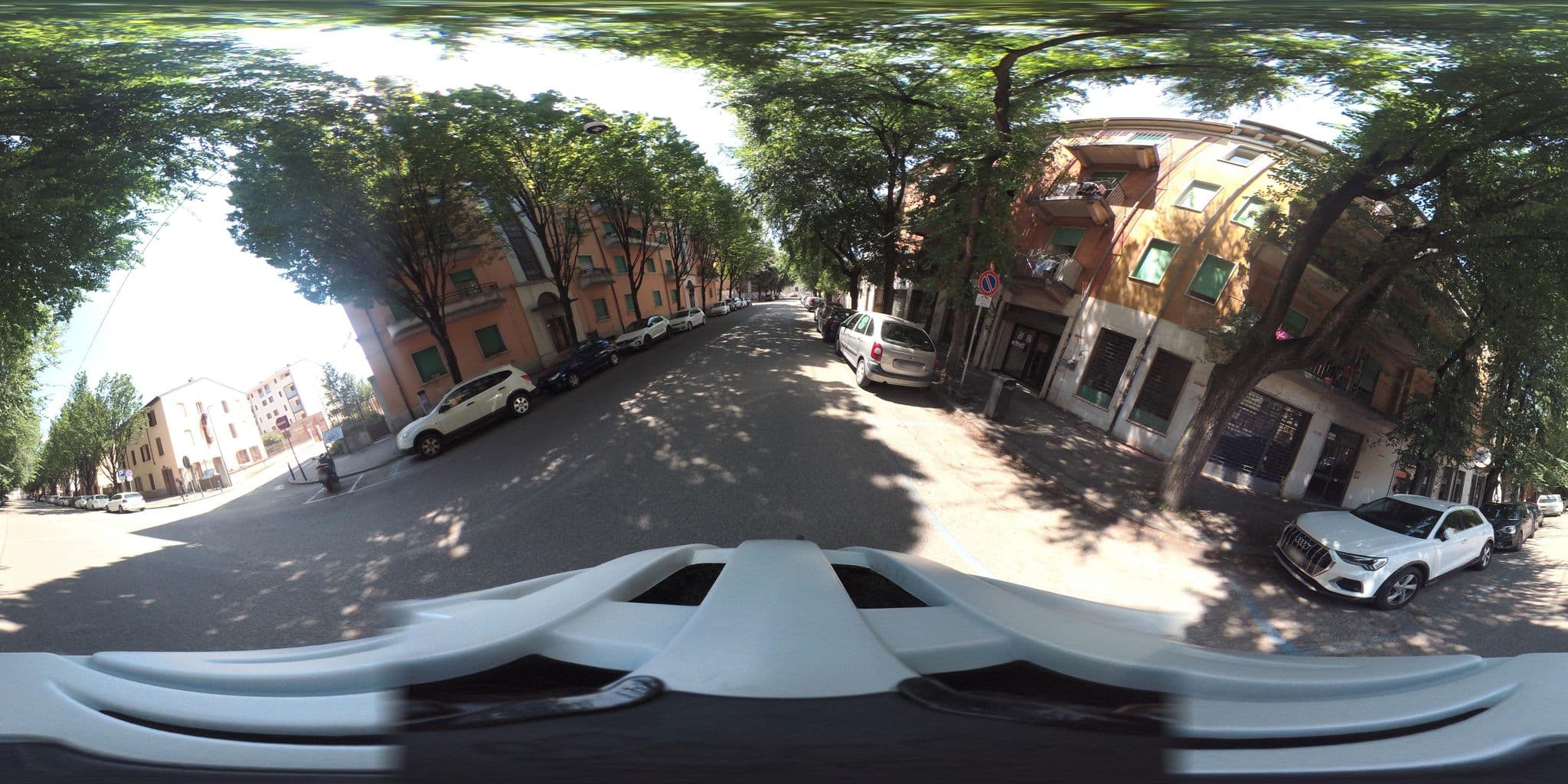Street view near Collegio Universitario Femminile Don Mazza, Verona