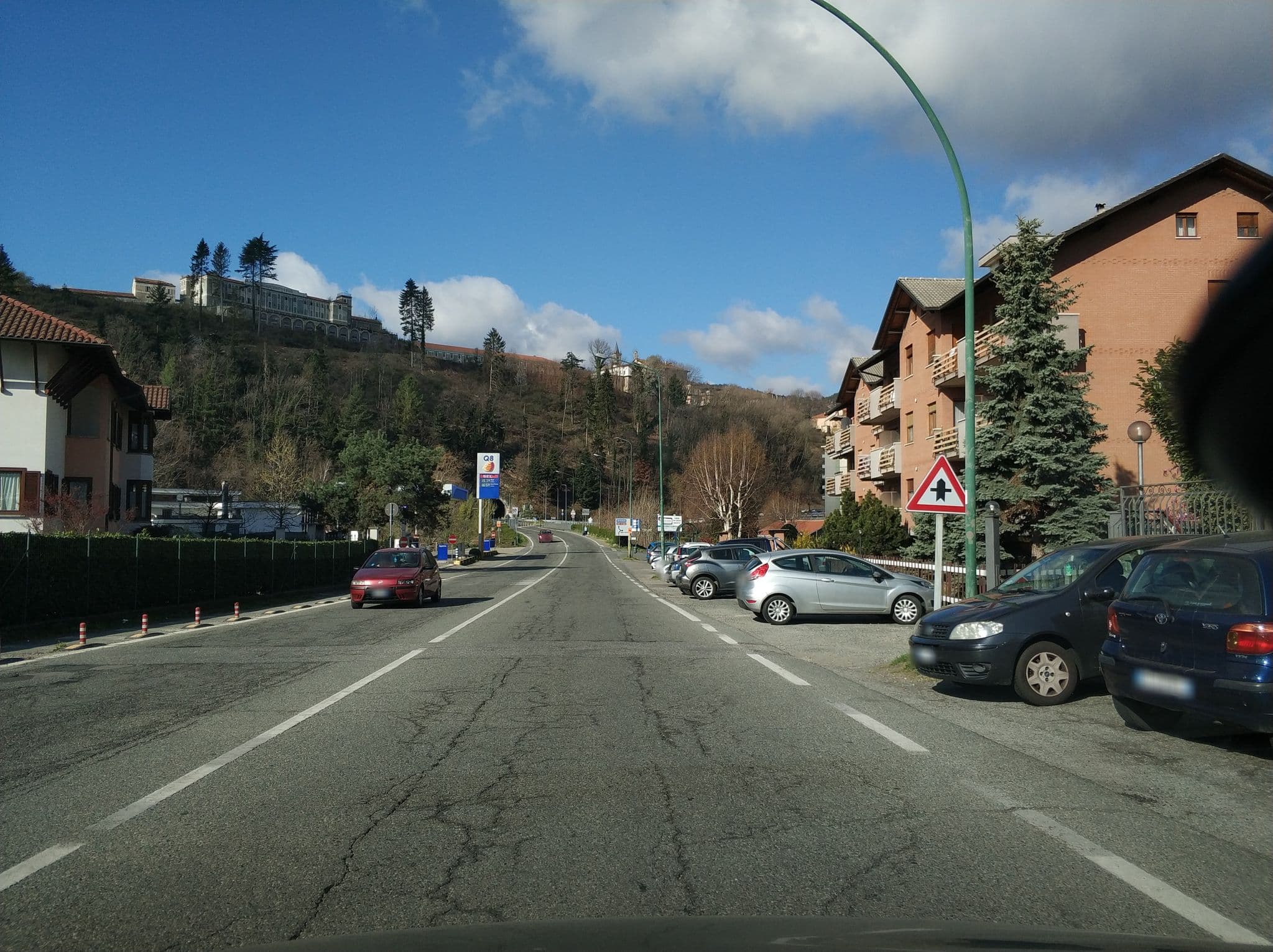 Street view near Albergo Sangri-là, Lanzo Torinese — © canfe (CC BY-SA · Mapillary)