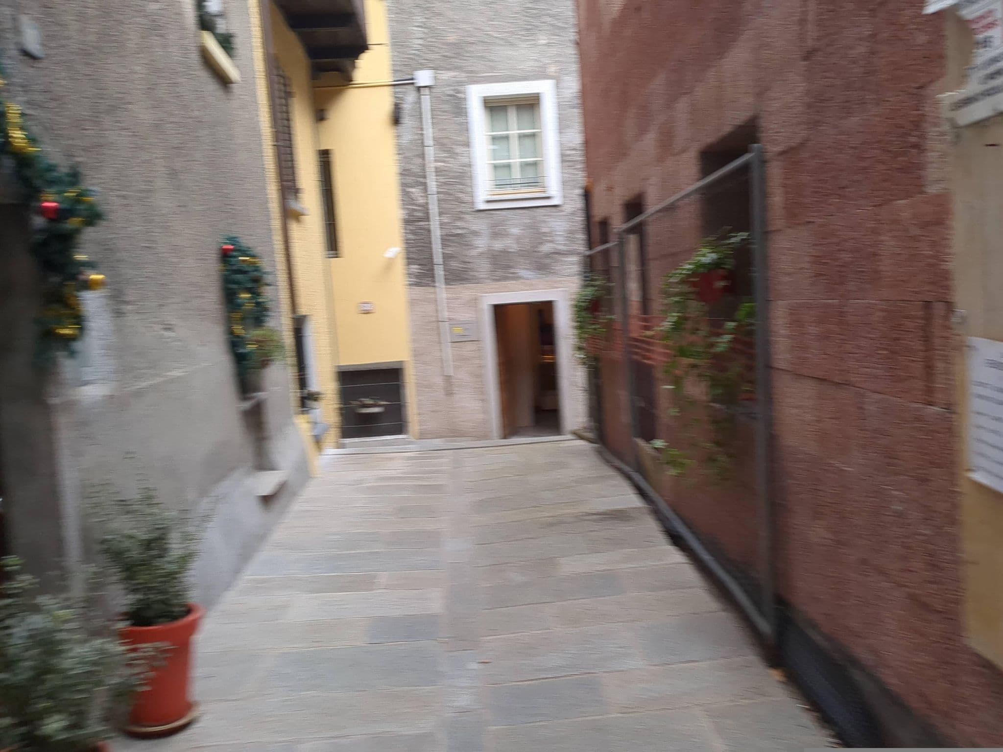 Street view near La Belle Epoque, Aosta — © jacopofar (CC BY-SA · Mapillary)