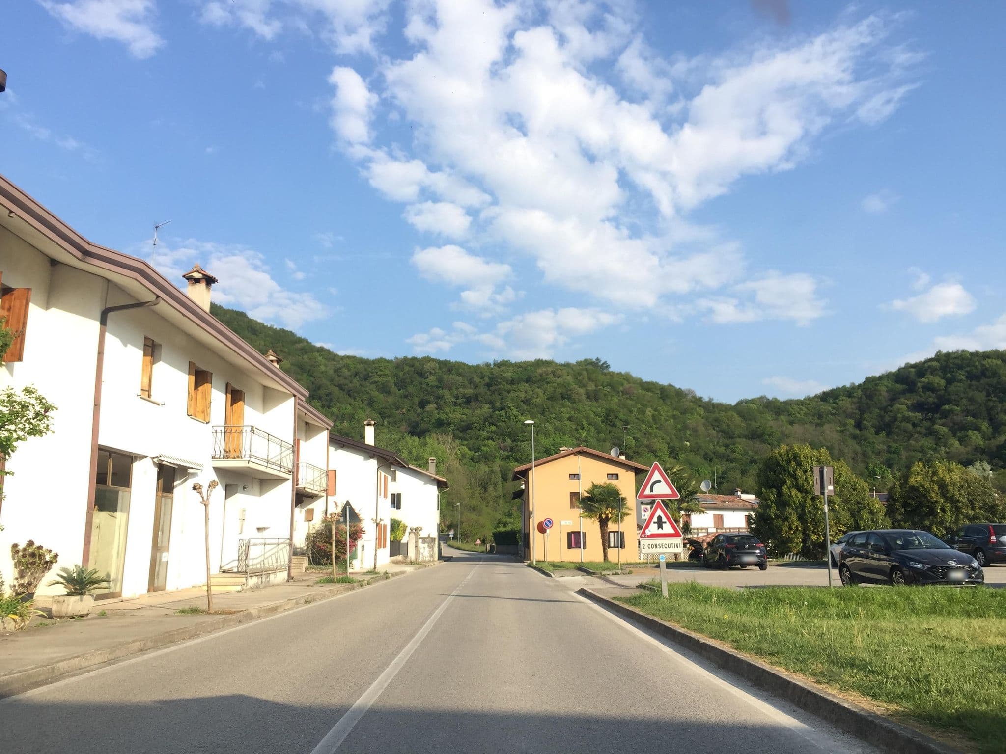 Street view near Residence Teodora ( Covo Di Ratti Fascisti ), Arba — © igorzo (CC BY-SA · Mapillary)