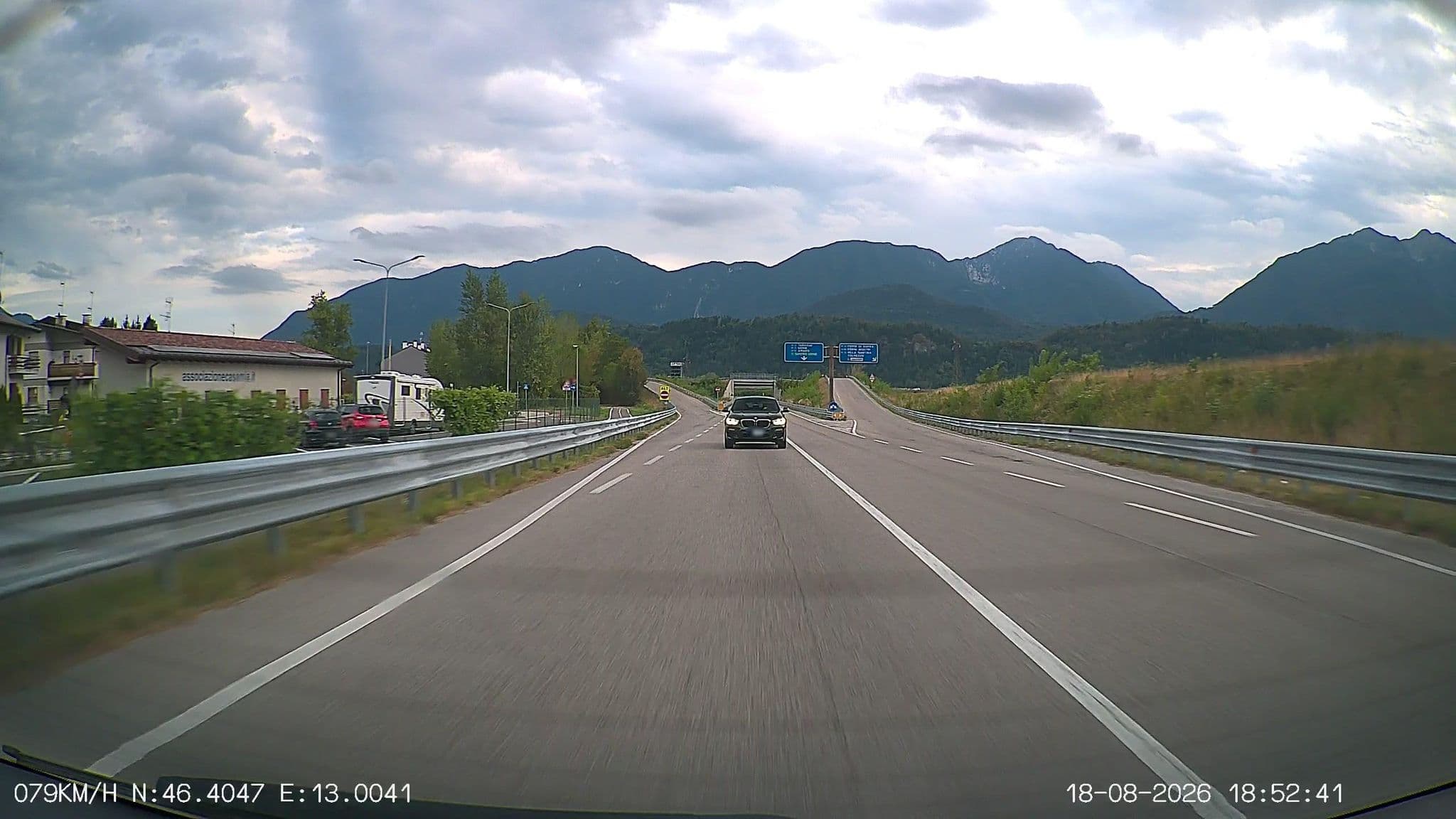 Street view near Associazione Casa Mia, Tolmezzo — © heetENkoel (CC BY-SA · Mapillary)