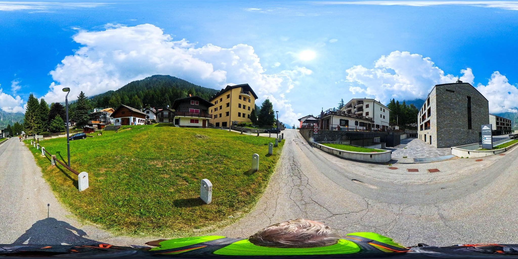 Street view near La Vetta, Varzo — © Hol_Ger (CC BY-SA · Mapillary)